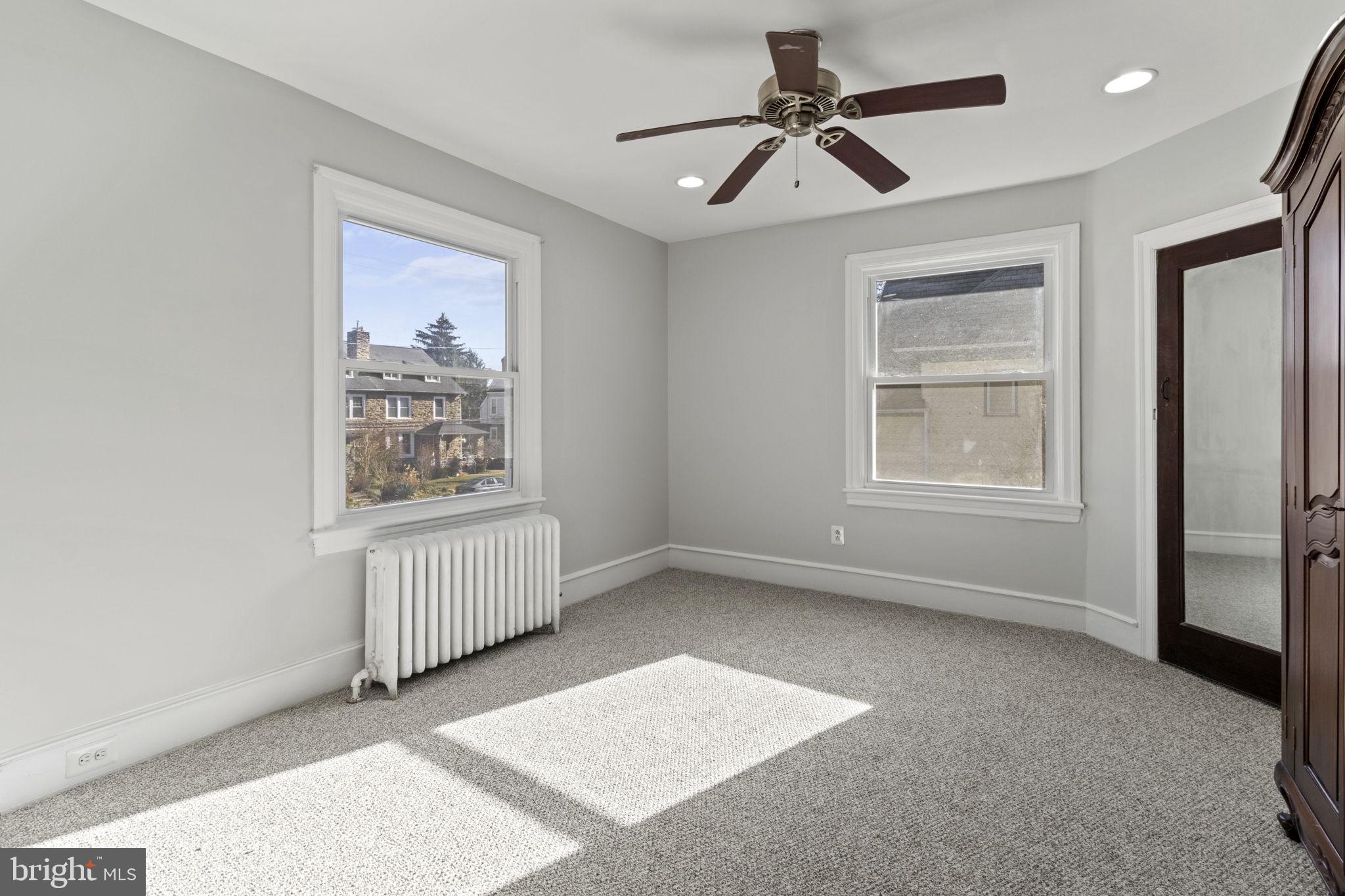 ELKINS PARK - Residential