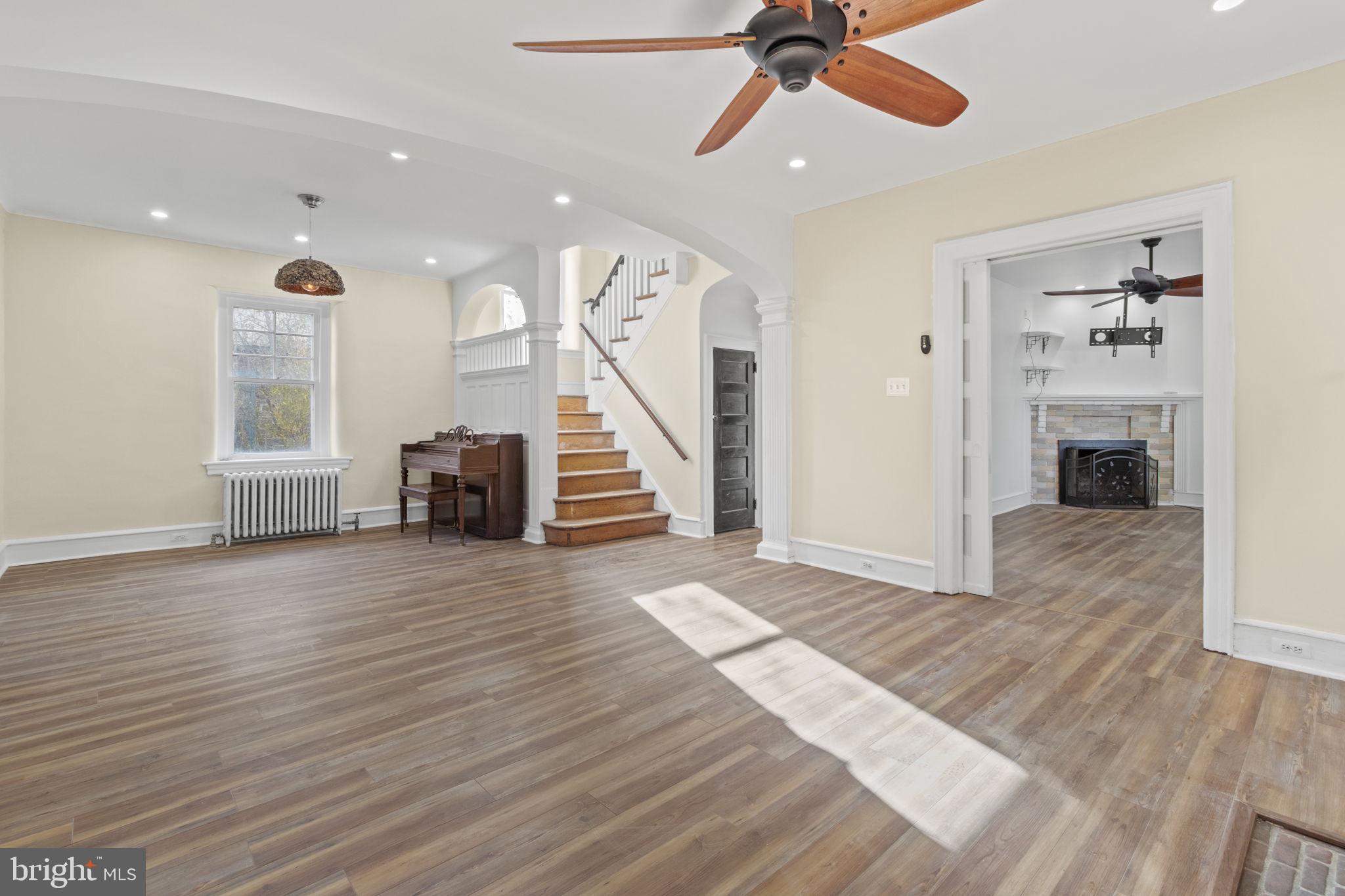 ELKINS PARK - Residential