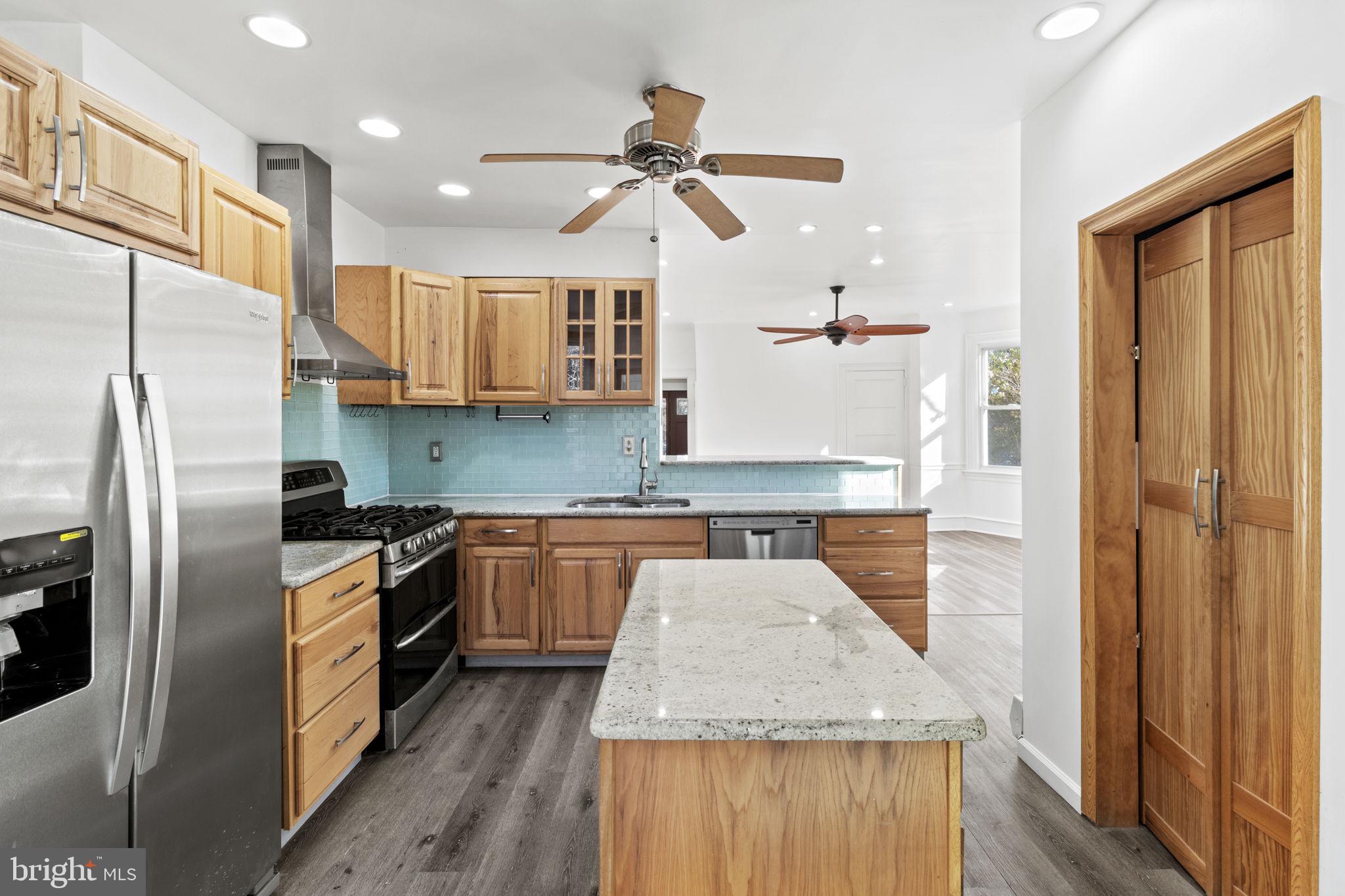 ELKINS PARK - Residential