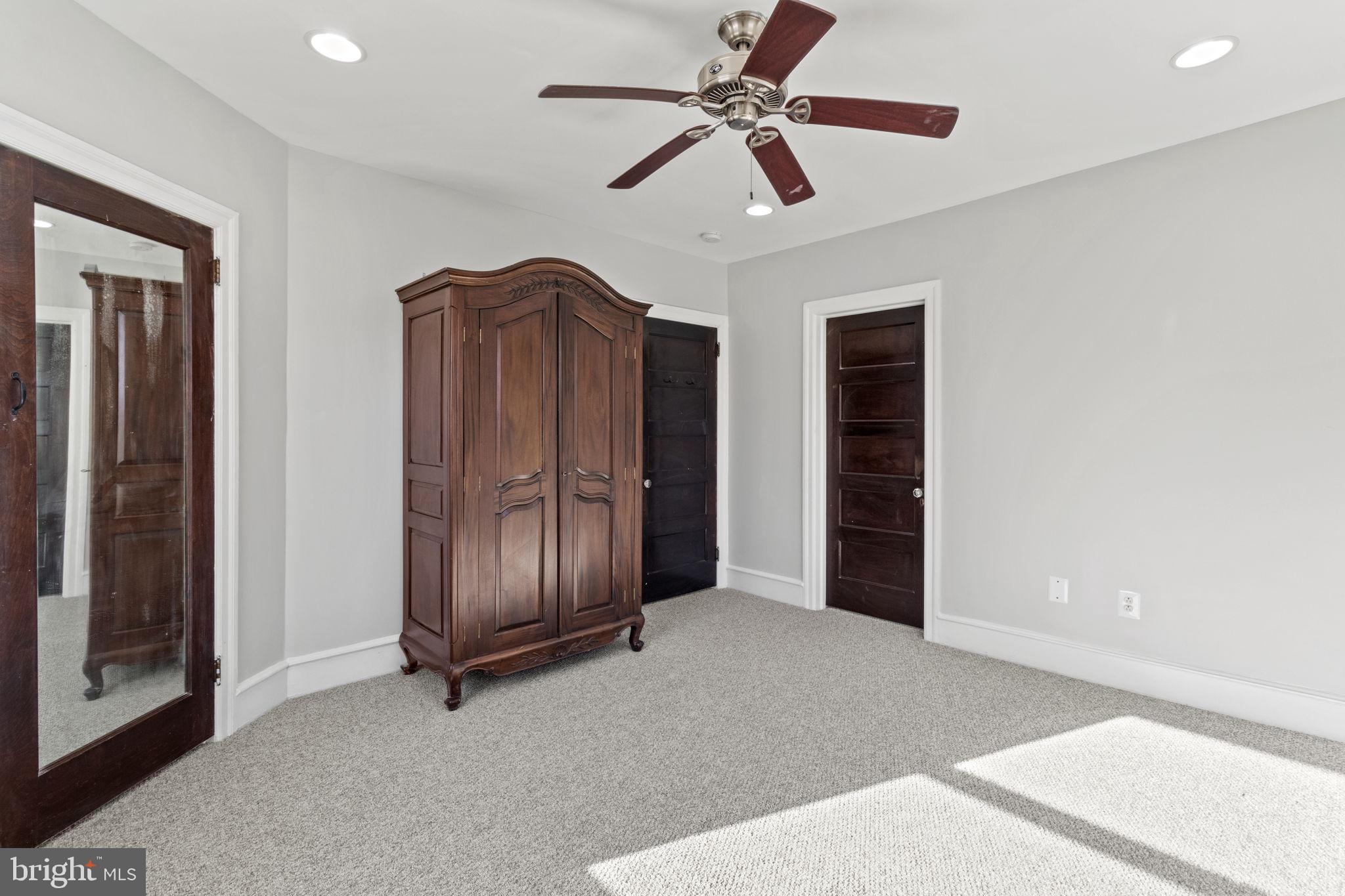 ELKINS PARK - Residential