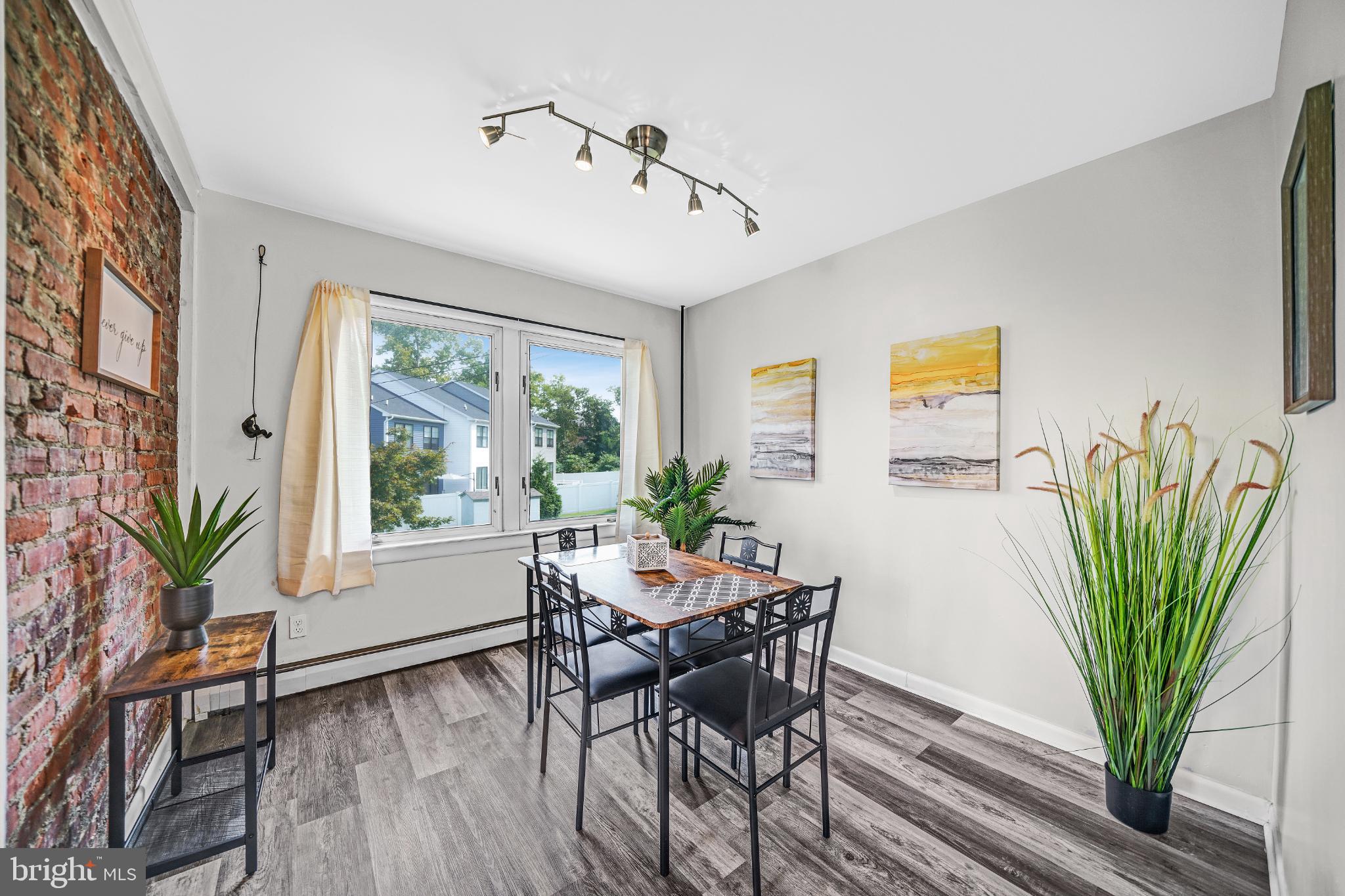 SWEDELAND - Residential