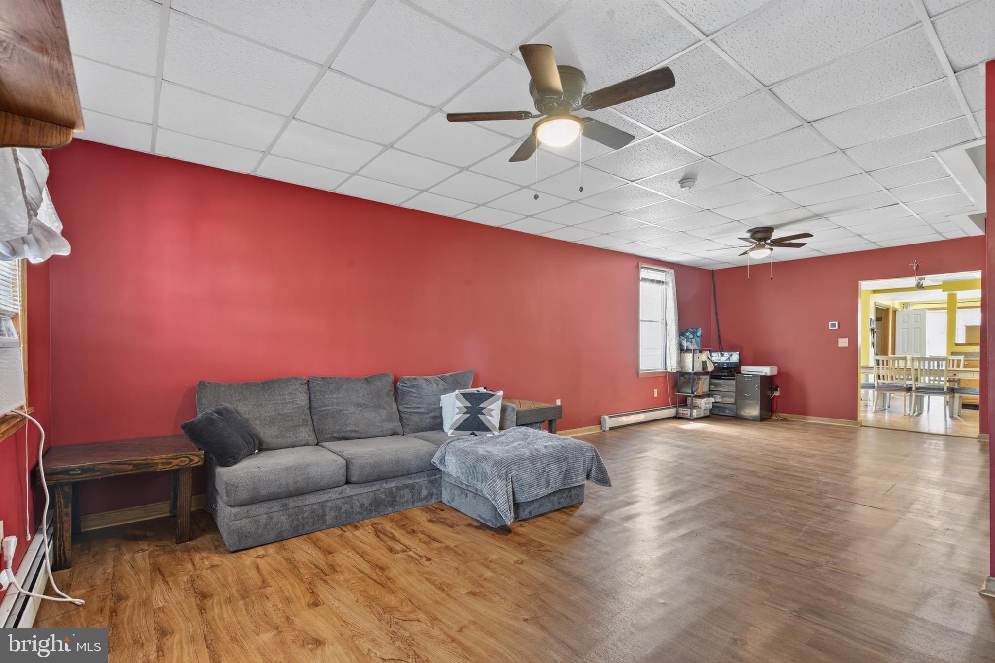 328 S LEHIGH AVENUE