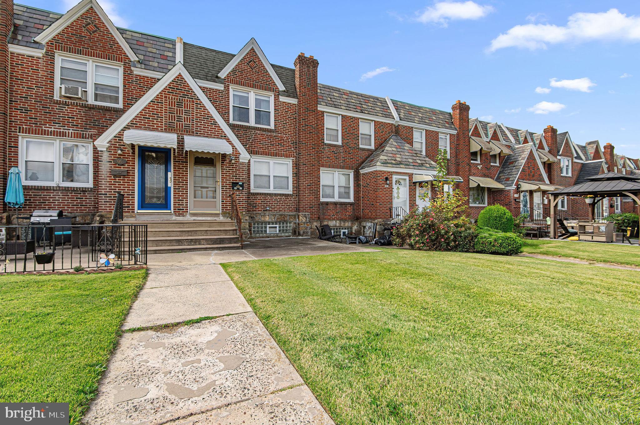 MAYFAIR - Residential