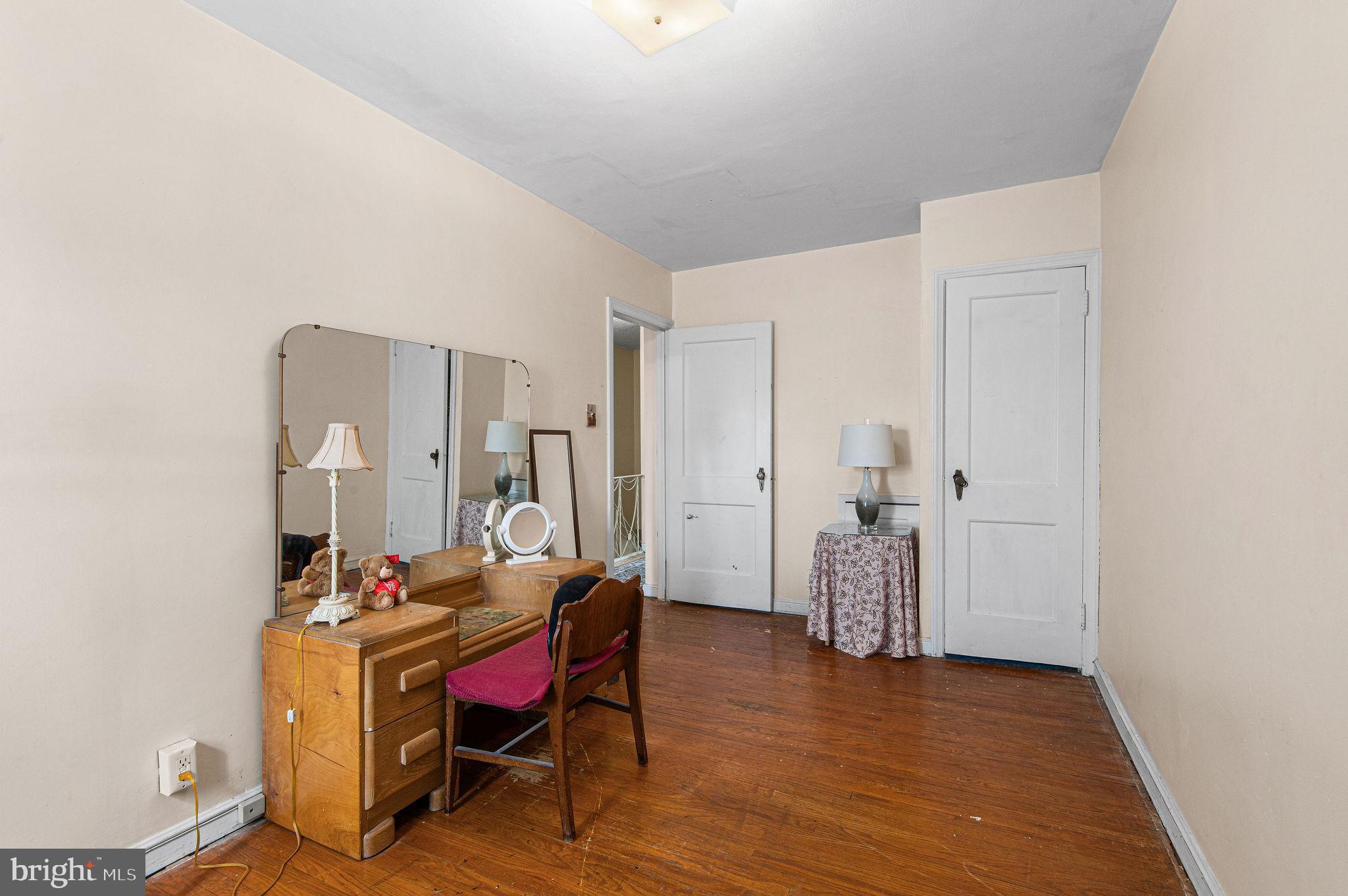 MAYFAIR - Residential