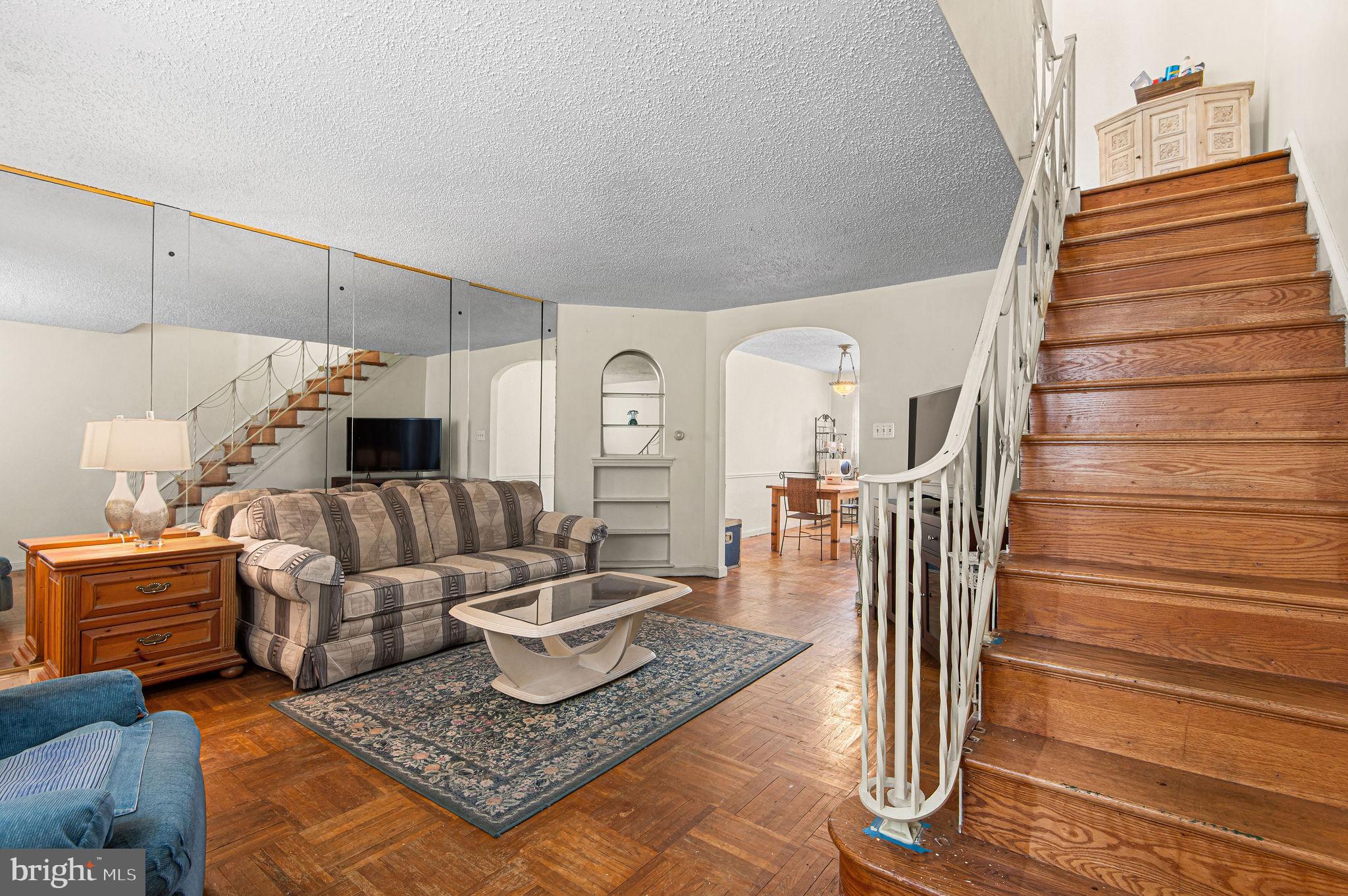 MAYFAIR - Residential