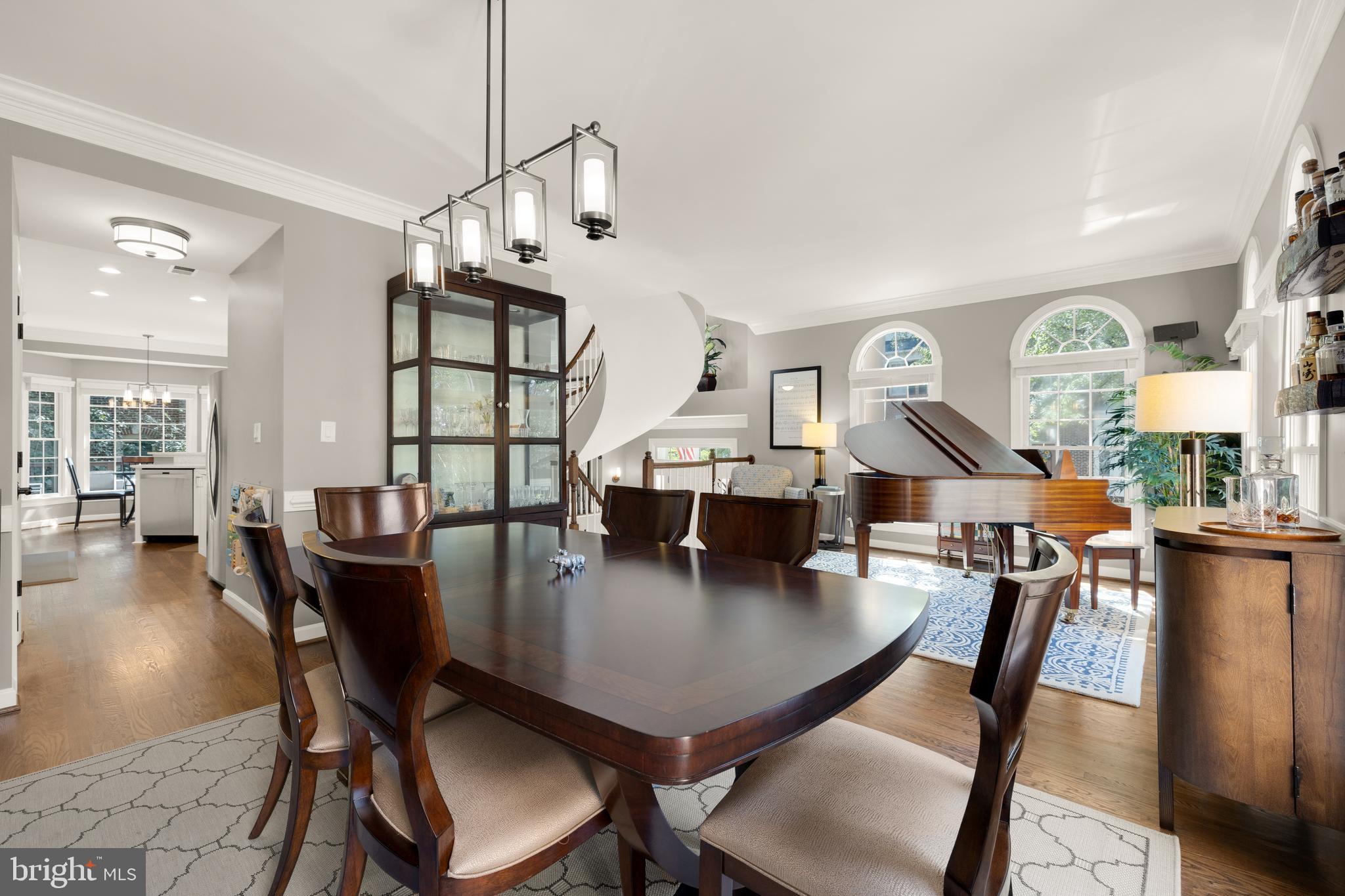 REES ESTATE - Residential