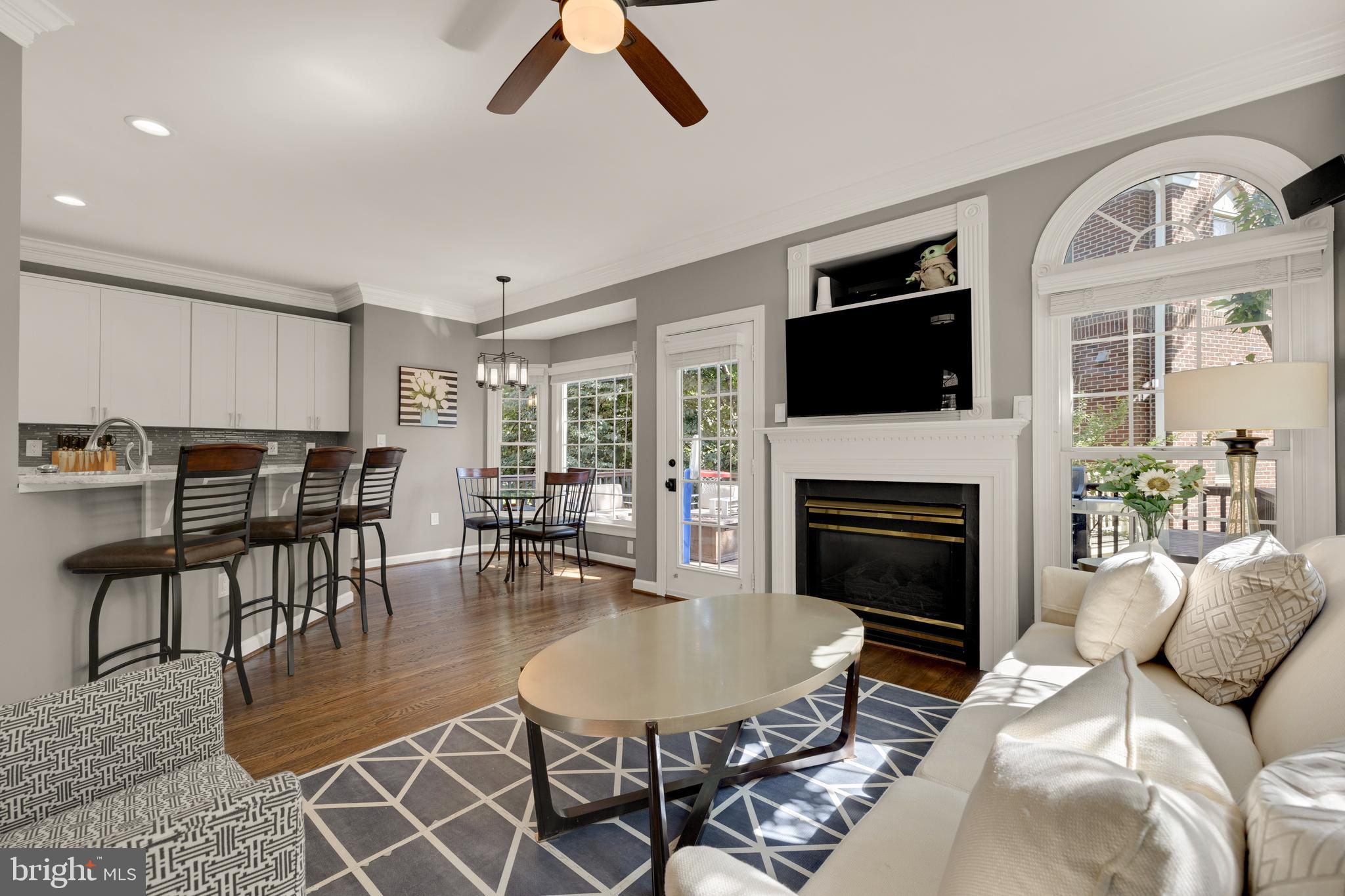 REES ESTATE - Residential