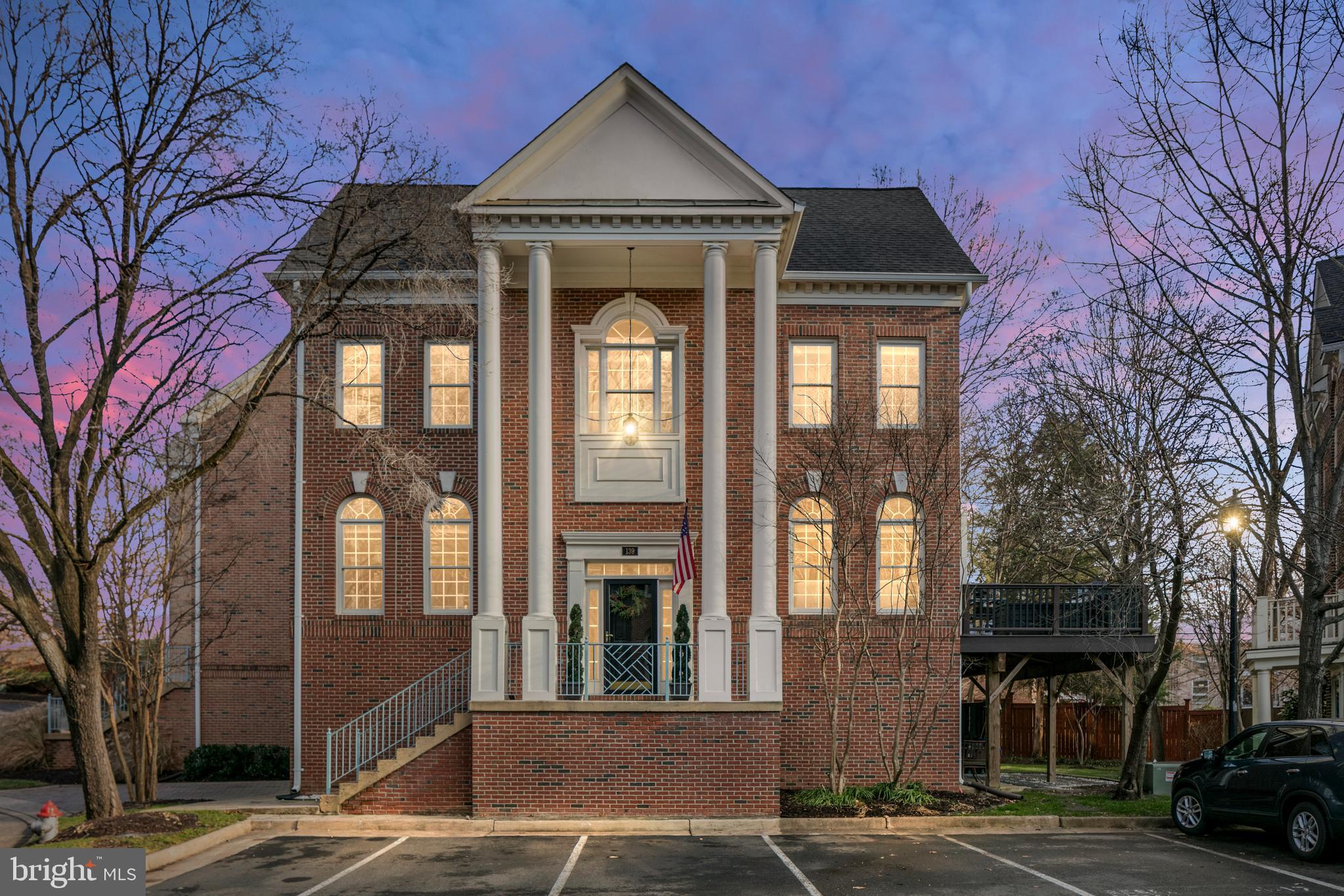 REES ESTATE - Residential