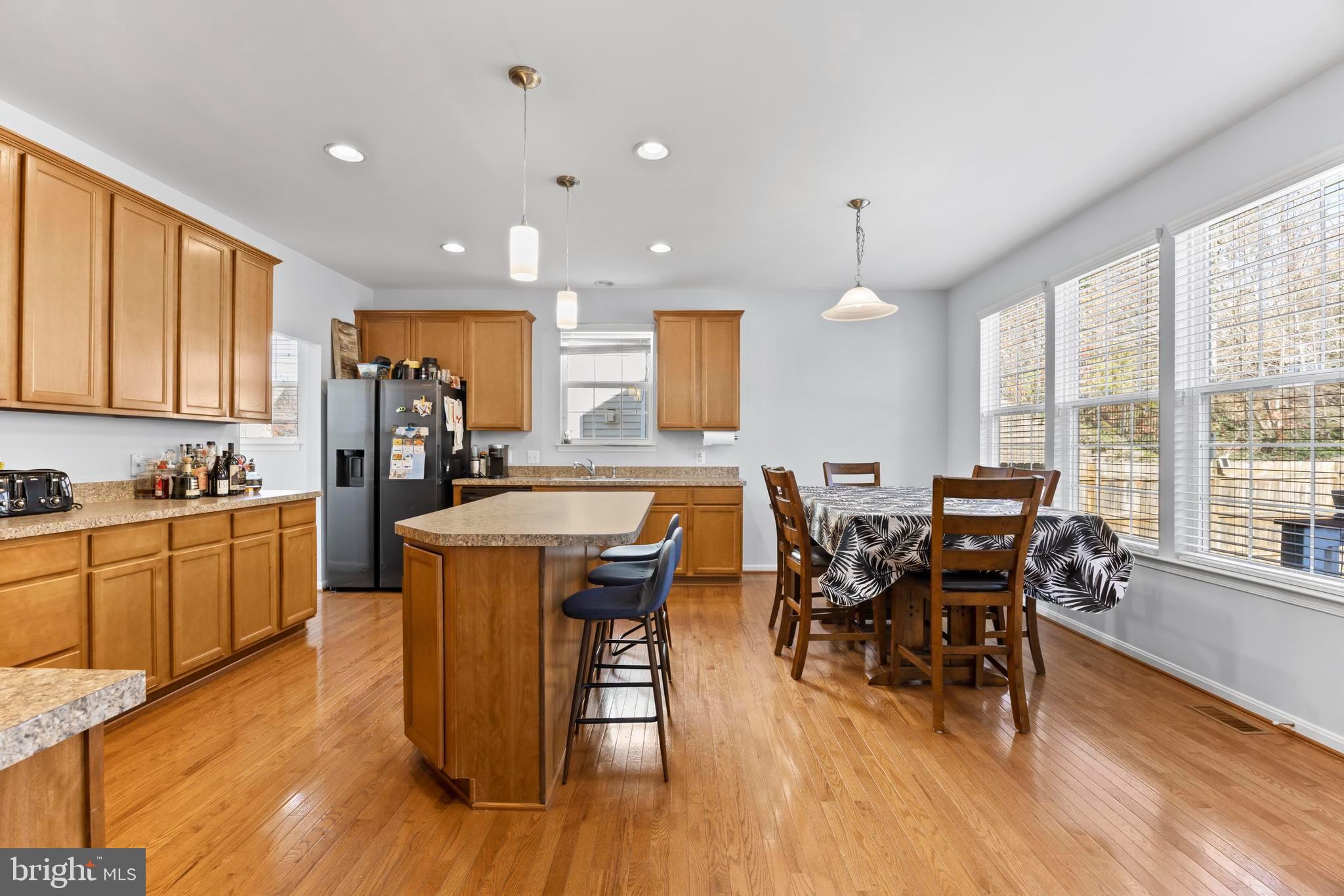 EAGLES POINTE - Residential