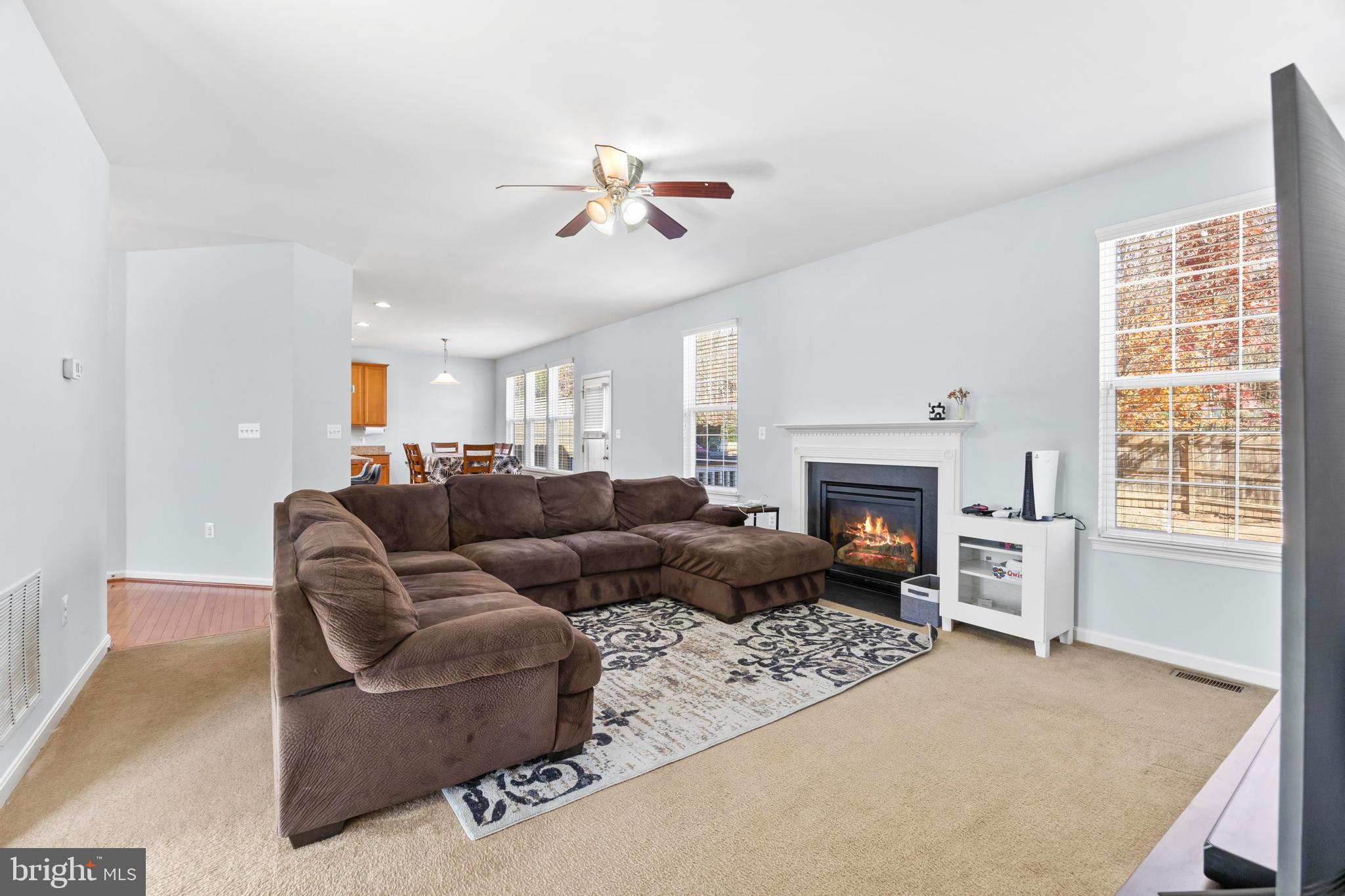 EAGLES POINTE - Residential