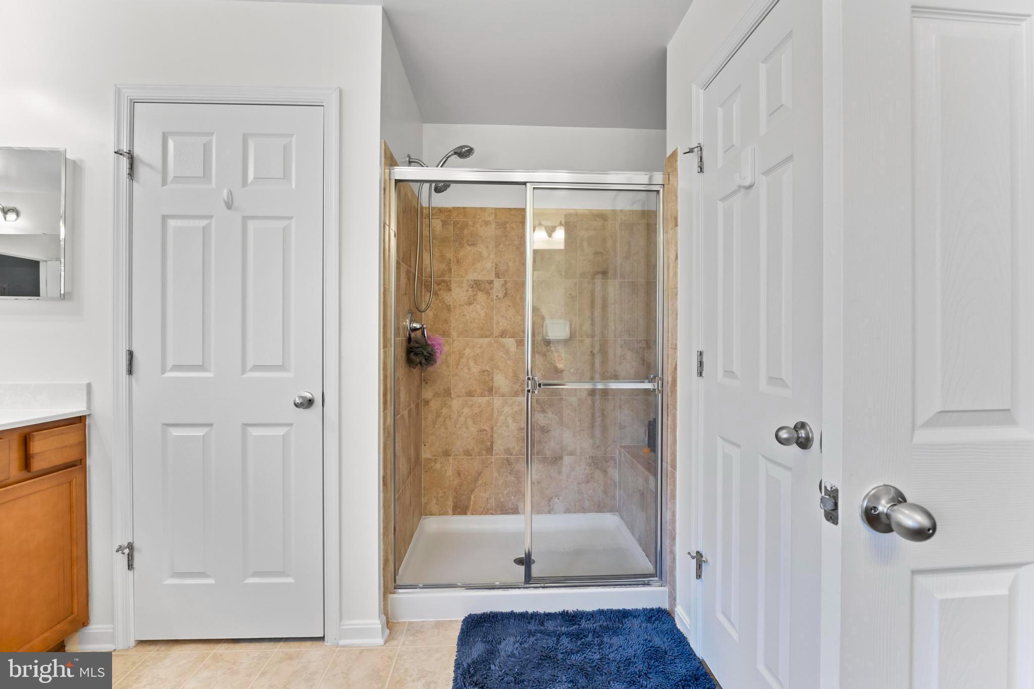 EAGLES POINTE - Residential