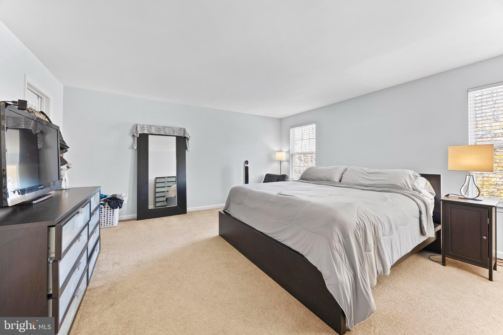 EAGLES POINTE - Residential