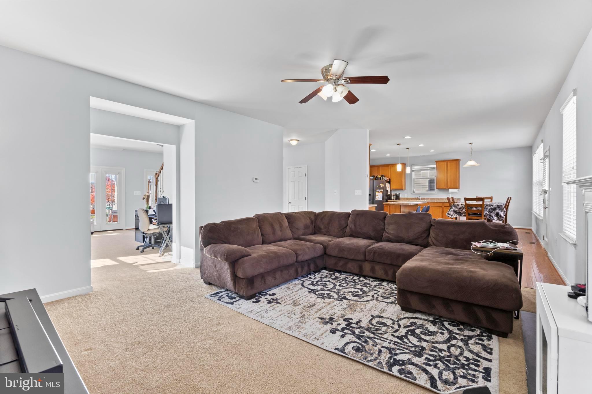 EAGLES POINTE - Residential