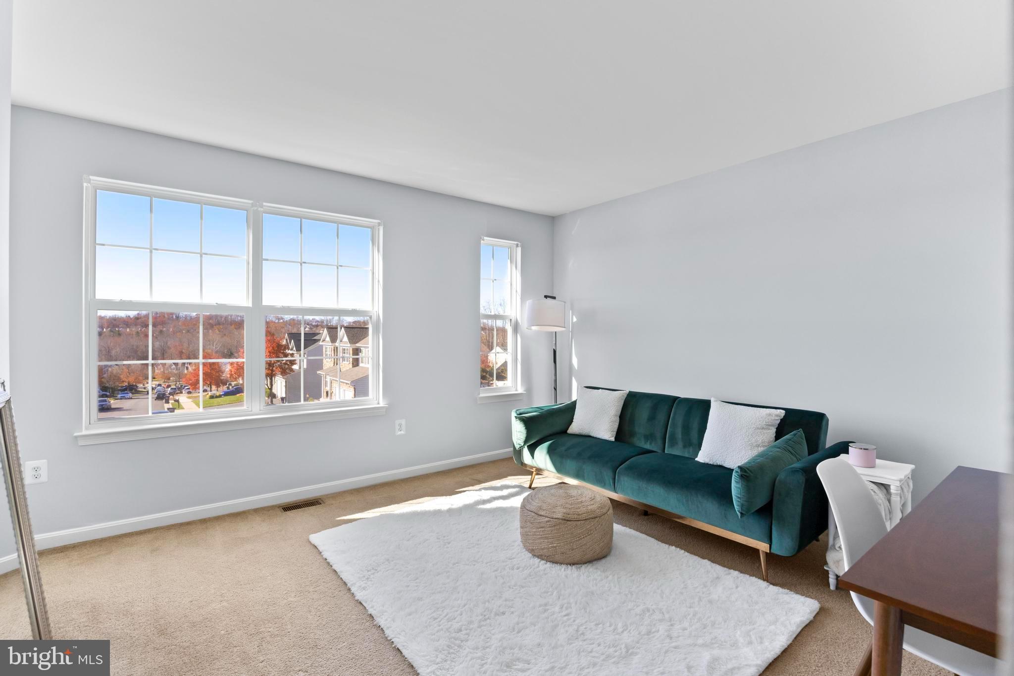 EAGLES POINTE - Residential