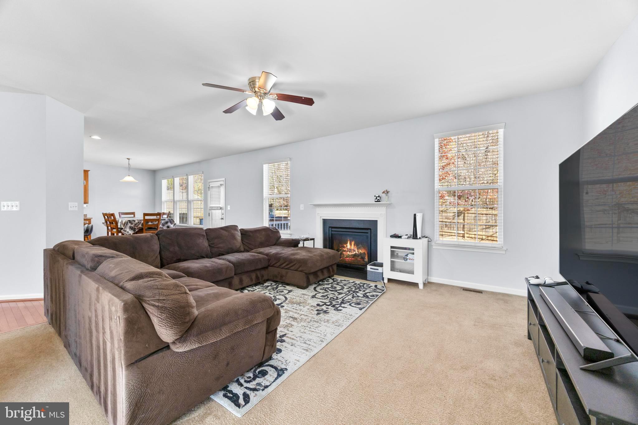 EAGLES POINTE - Residential