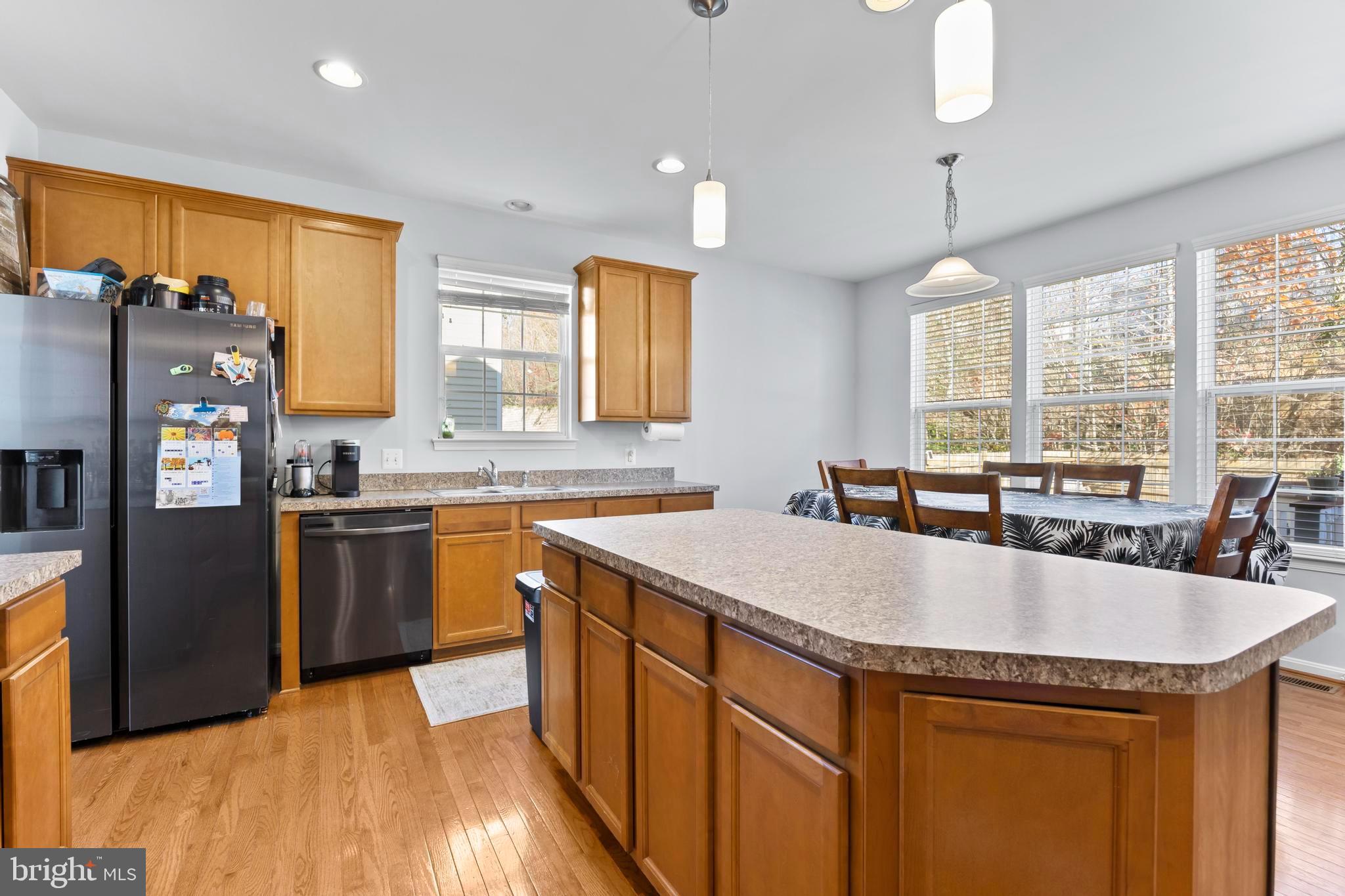 EAGLES POINTE - Residential