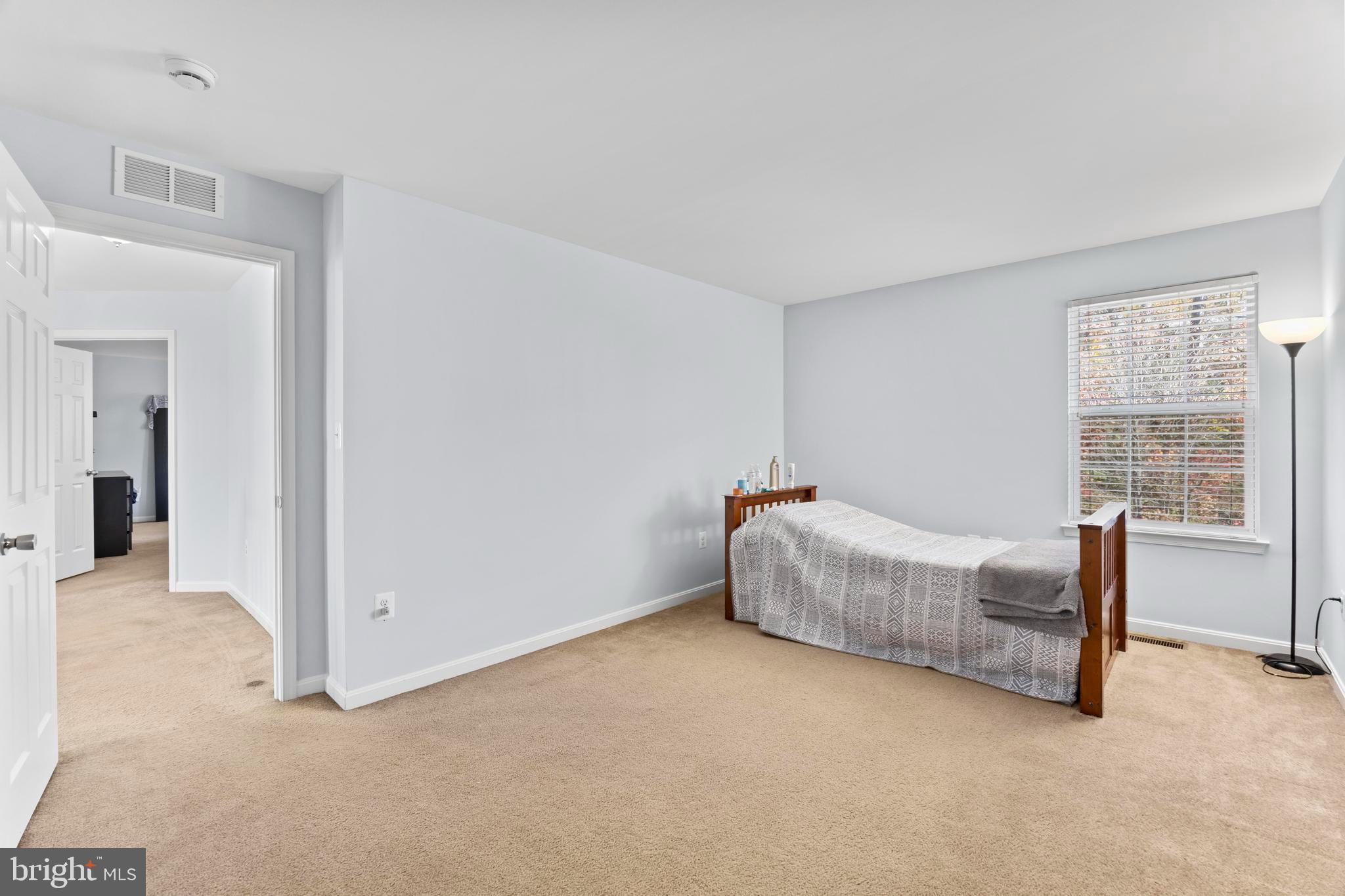 EAGLES POINTE - Residential