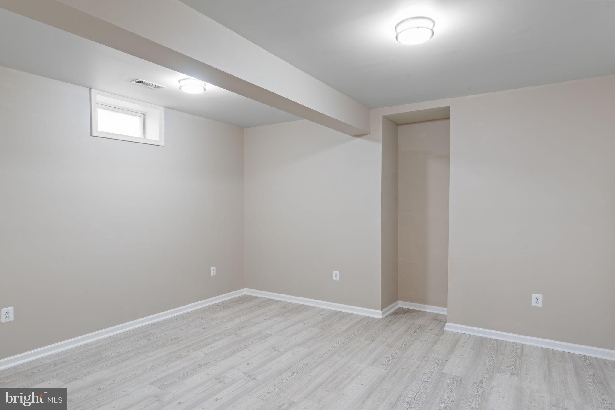 BELMONT COUNTRY CLUB - Residential