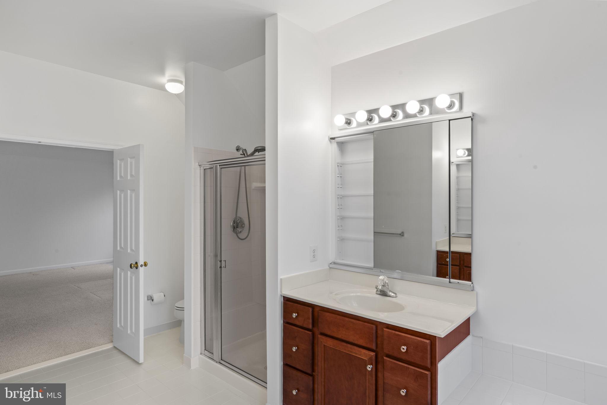 BELMONT COUNTRY CLUB - Residential