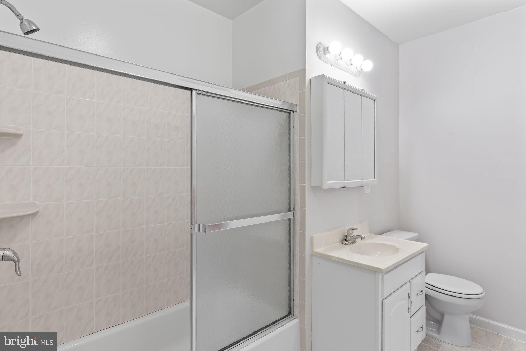 BELMONT COUNTRY CLUB - Residential