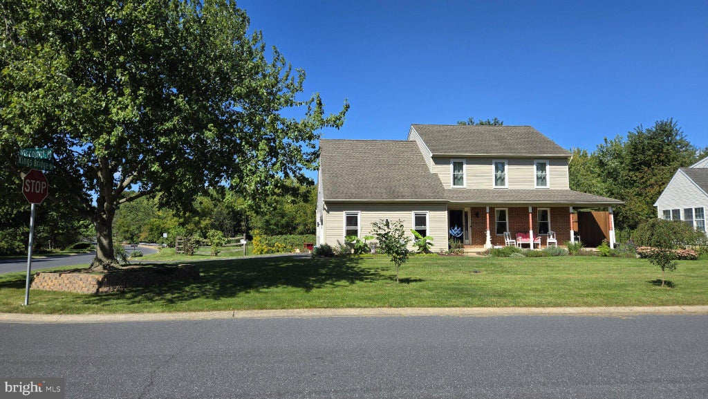 Photo of 243 Kingsbridge Drive, LITITZ, PA 17543 (MLS # PALA2095958)