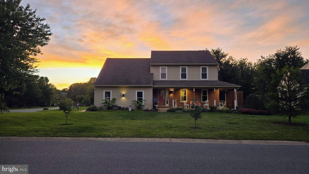 Photo of 243 Kingsbridge Drive, LITITZ, PA 17543 (MLS # PALA2095958)