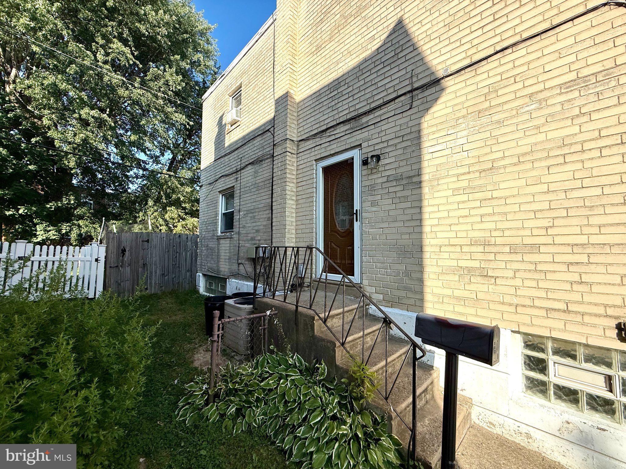 1413 SOUTHAMPTON ROAD