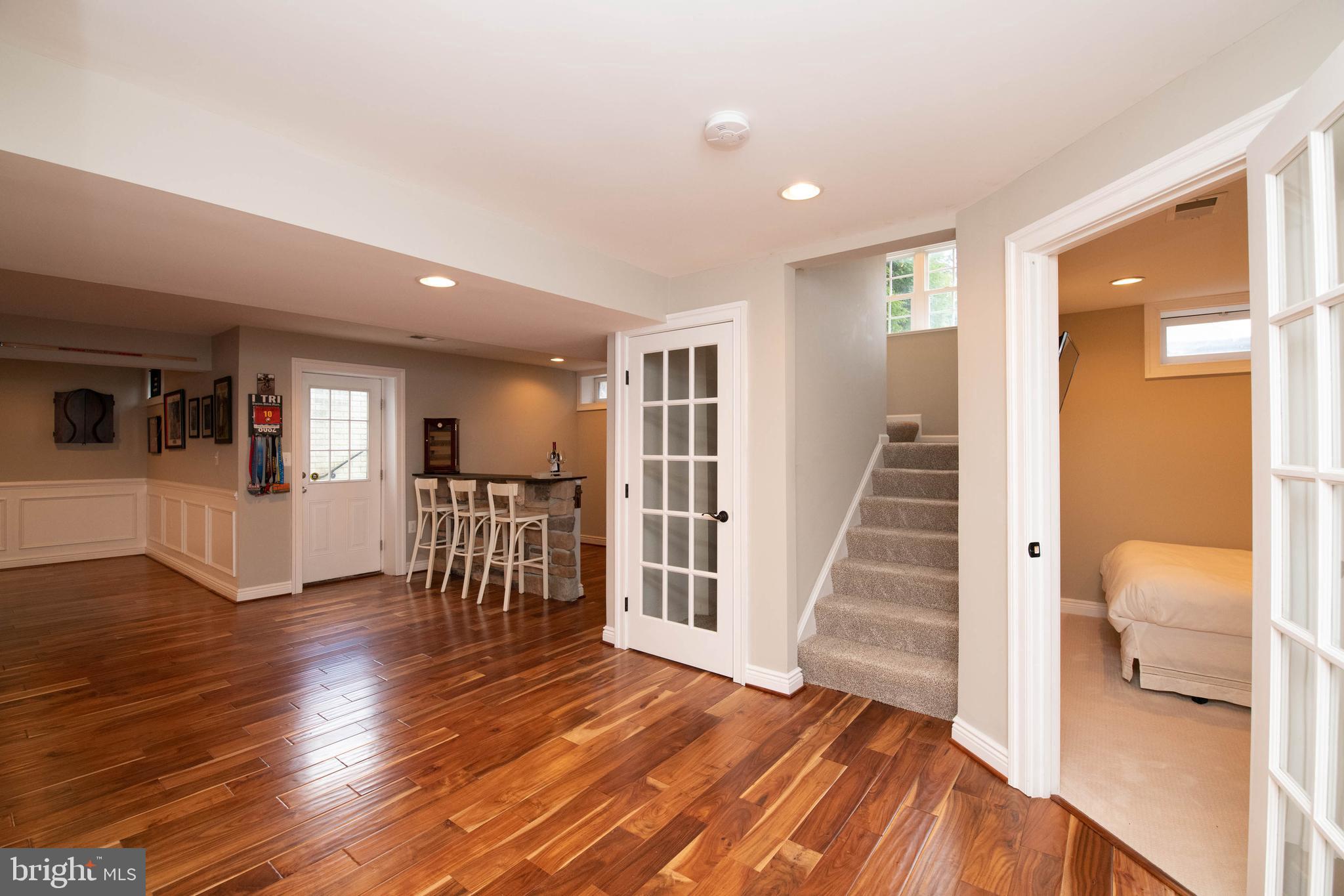 WAVERLY FARM - Residential