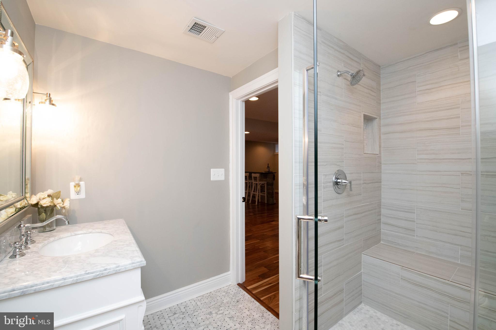 WAVERLY FARM - Residential