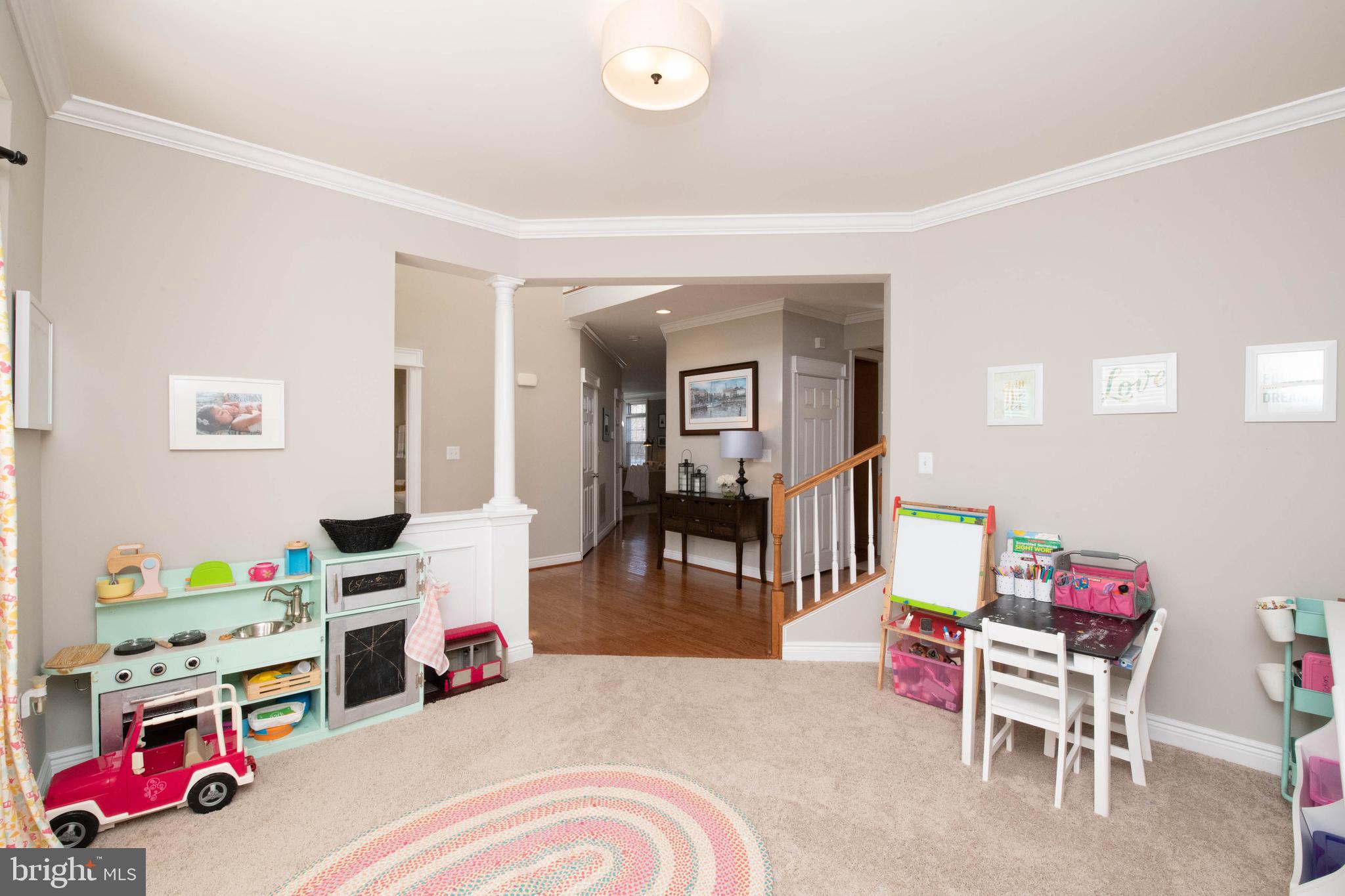 WAVERLY FARM - Residential