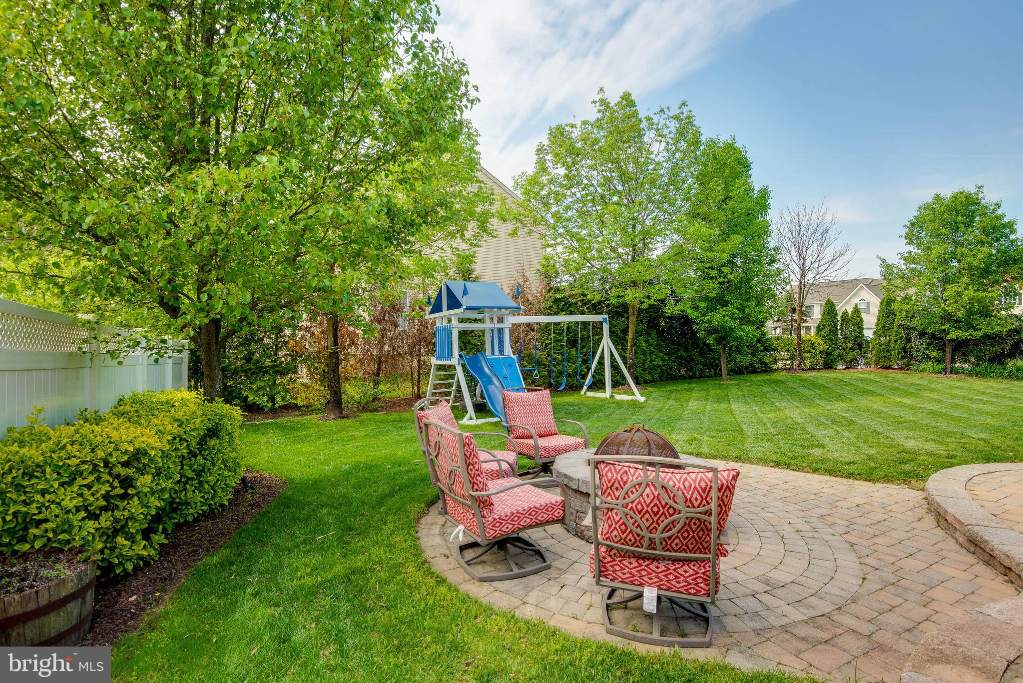 WAVERLY FARM - Residential