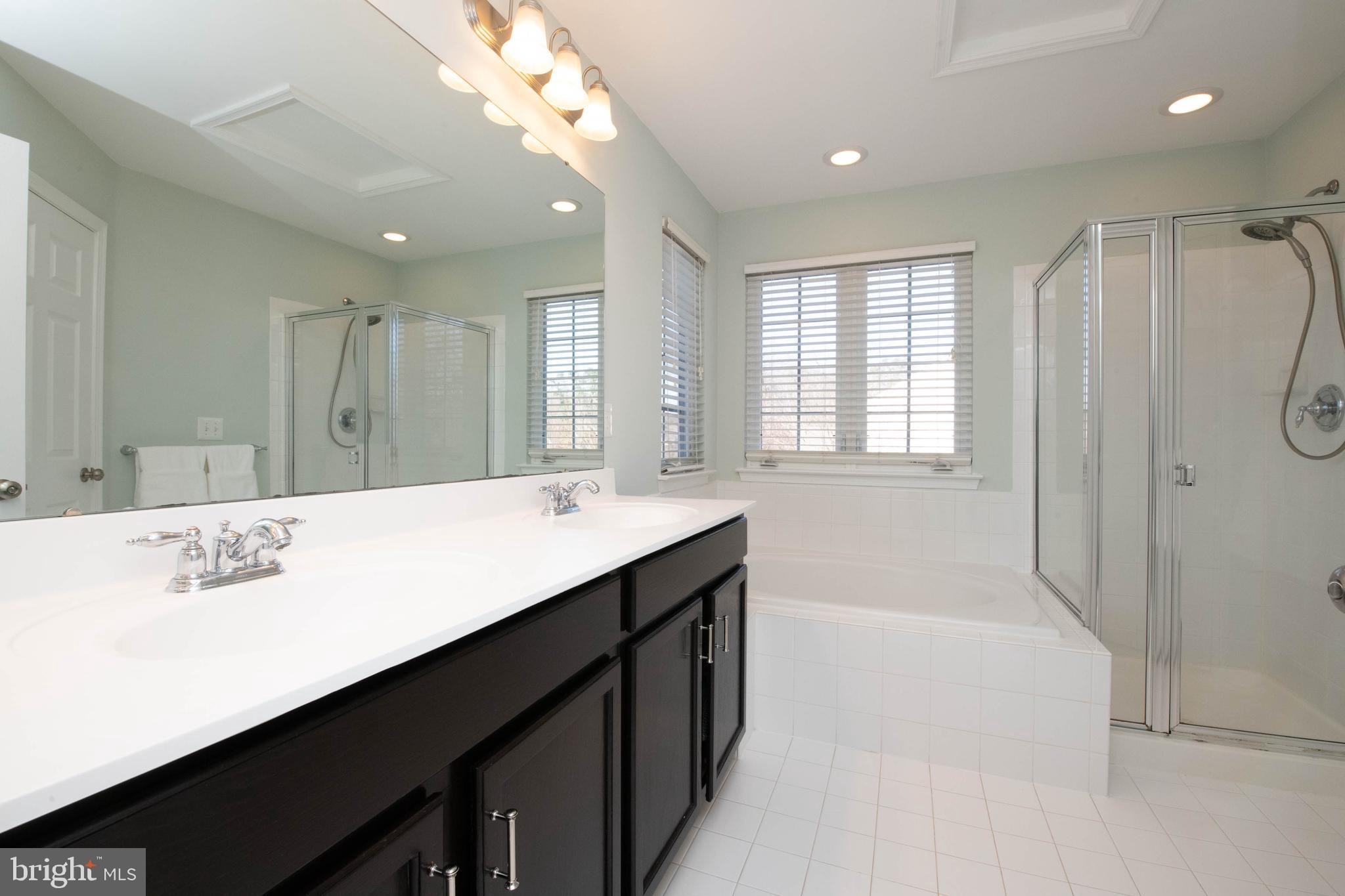 WAVERLY FARM - Residential