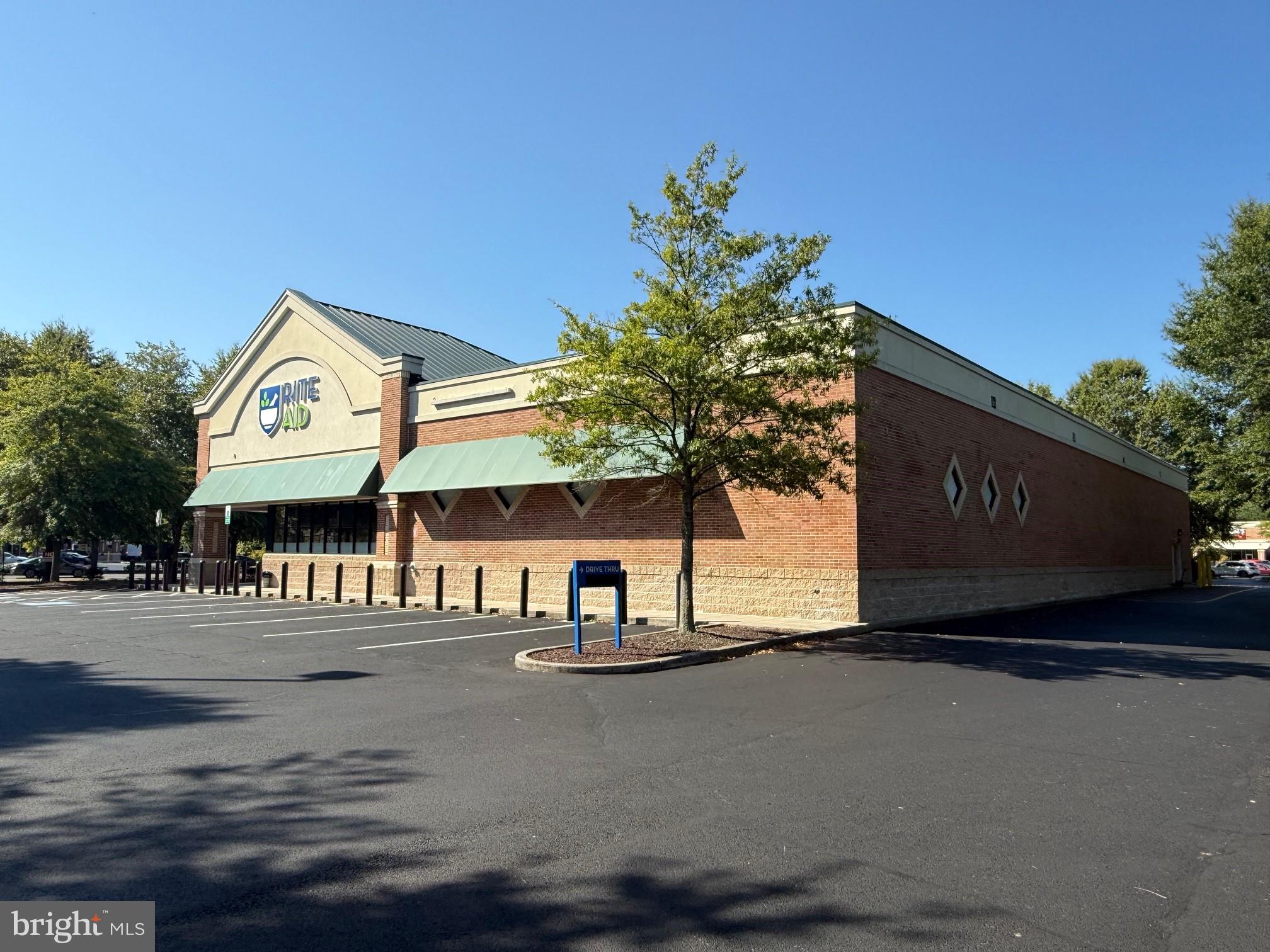 11011 MANKLIN CREEK ROAD