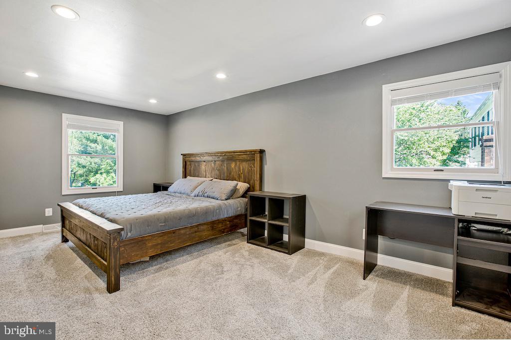 VILLAGE OF OAKLAND MILLS - Residential