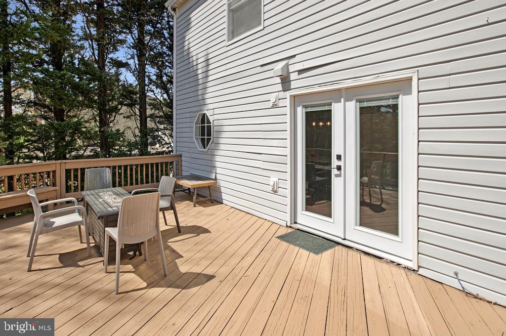 VILLAGE OF OAKLAND MILLS - Residential