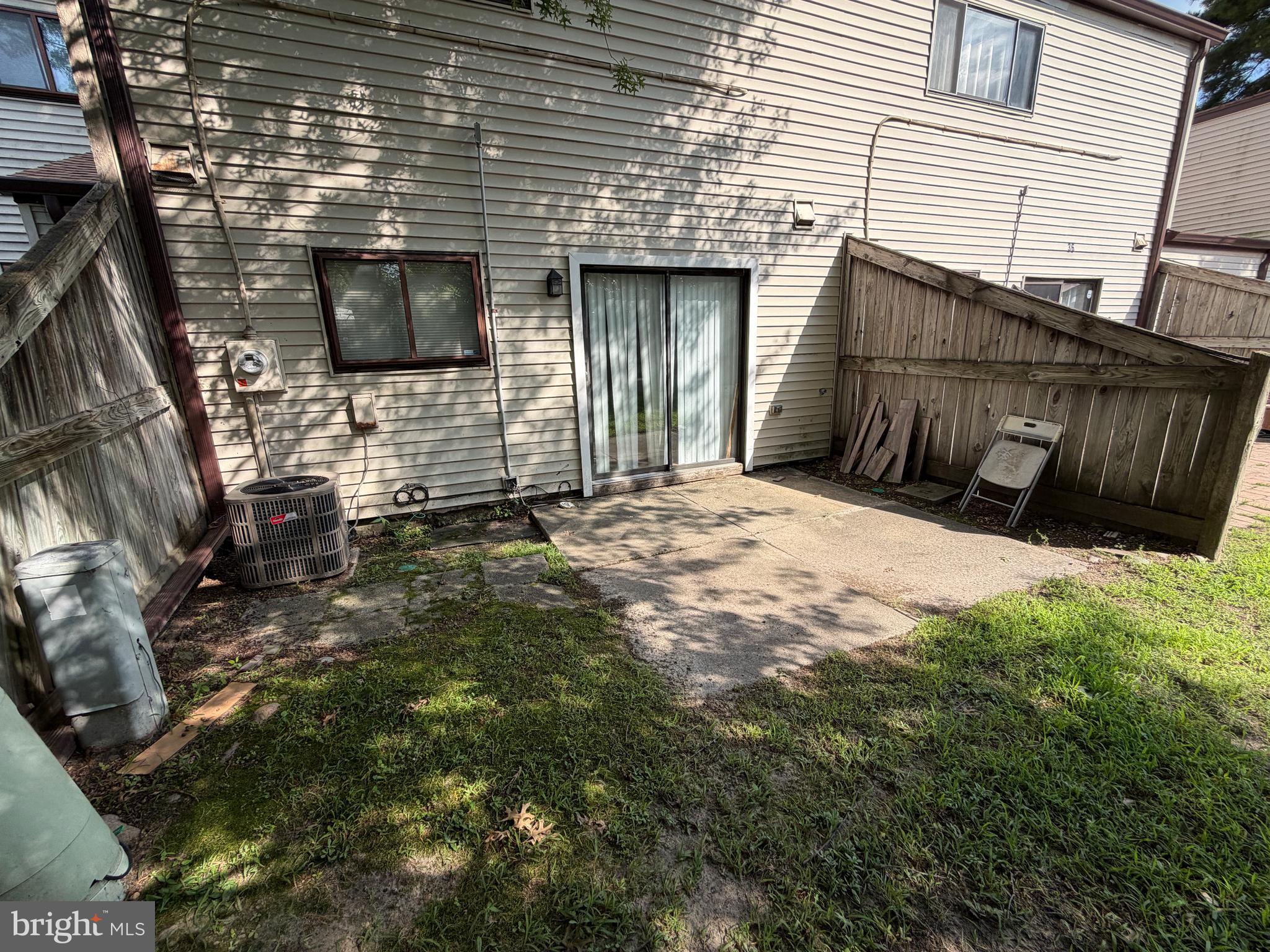 38 CHISWICK DRIVE