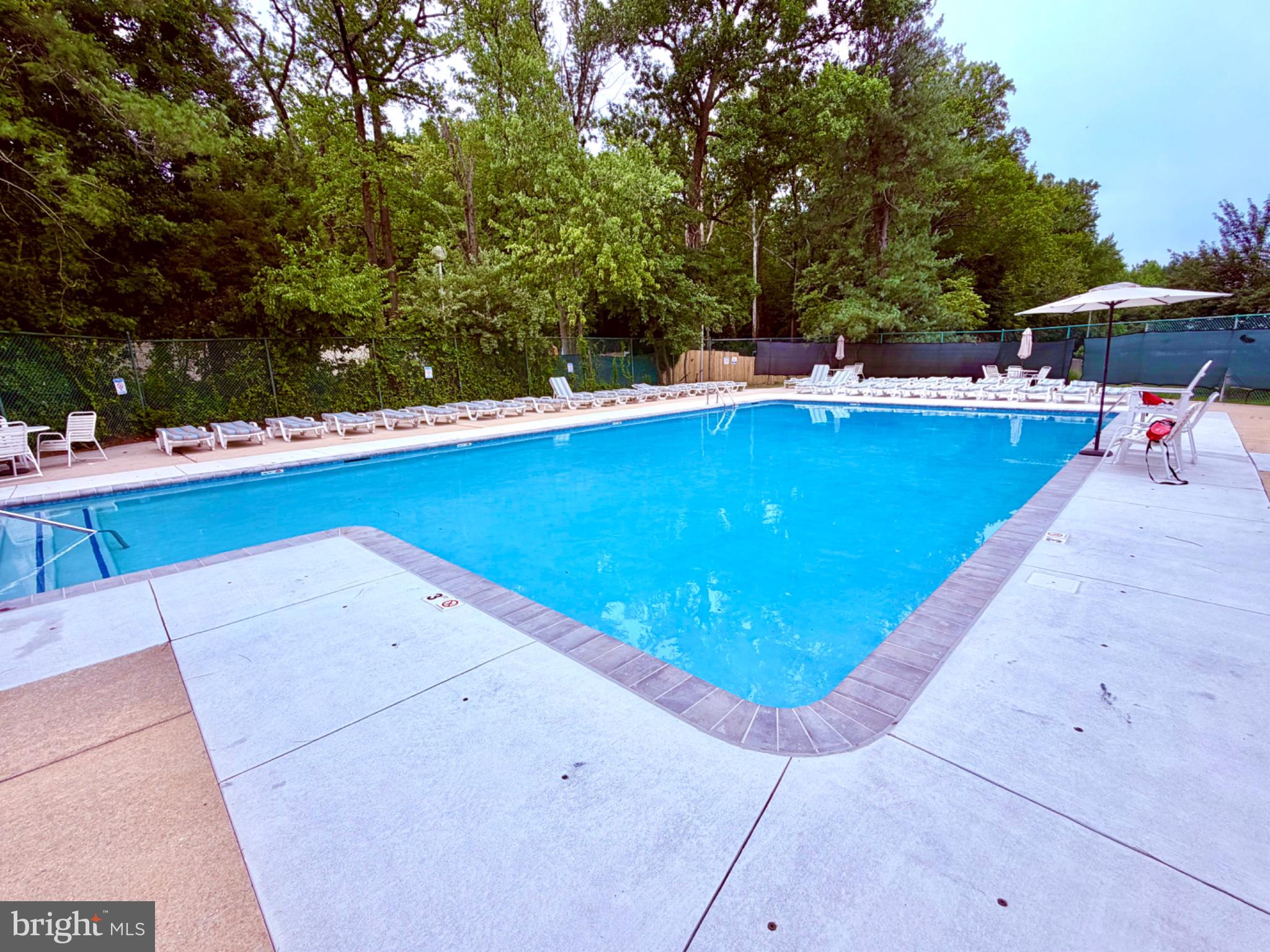 38 CHISWICK DRIVE