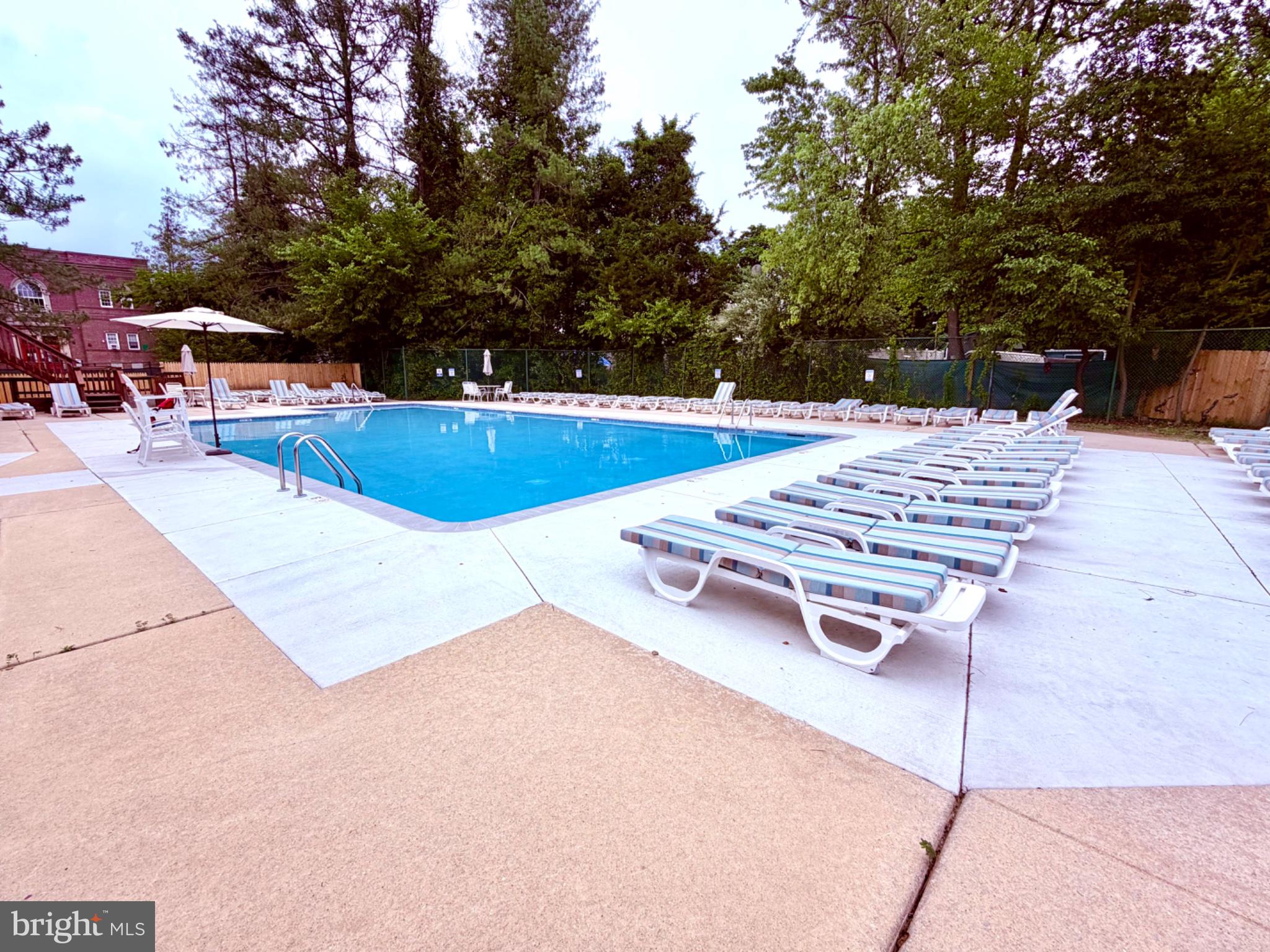 38 CHISWICK DRIVE