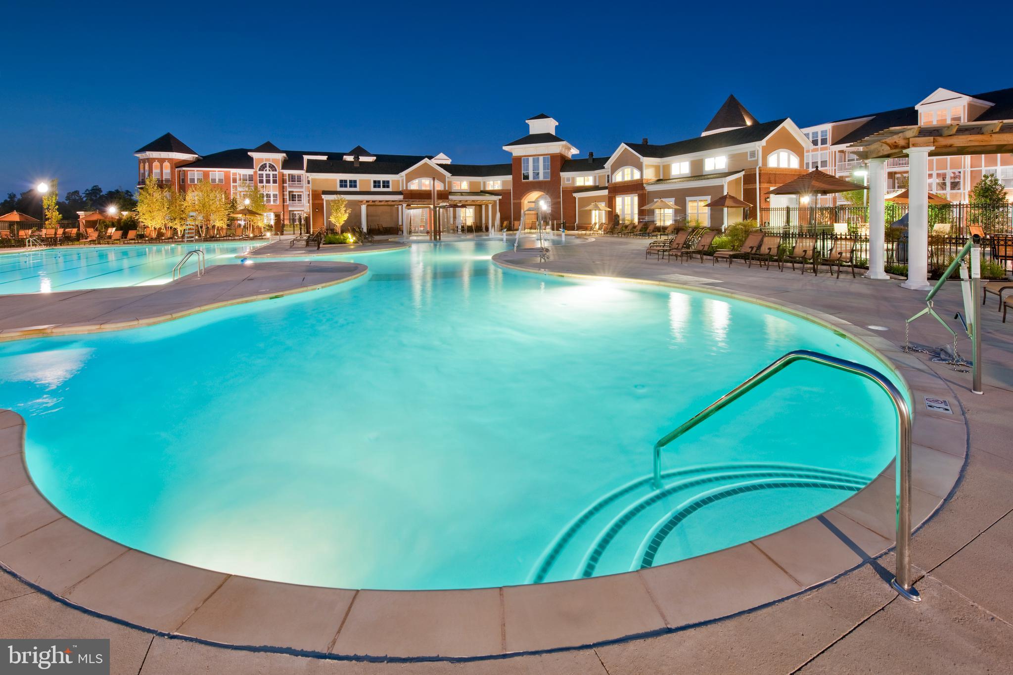 WESTCHESTER SQUARE - Residential