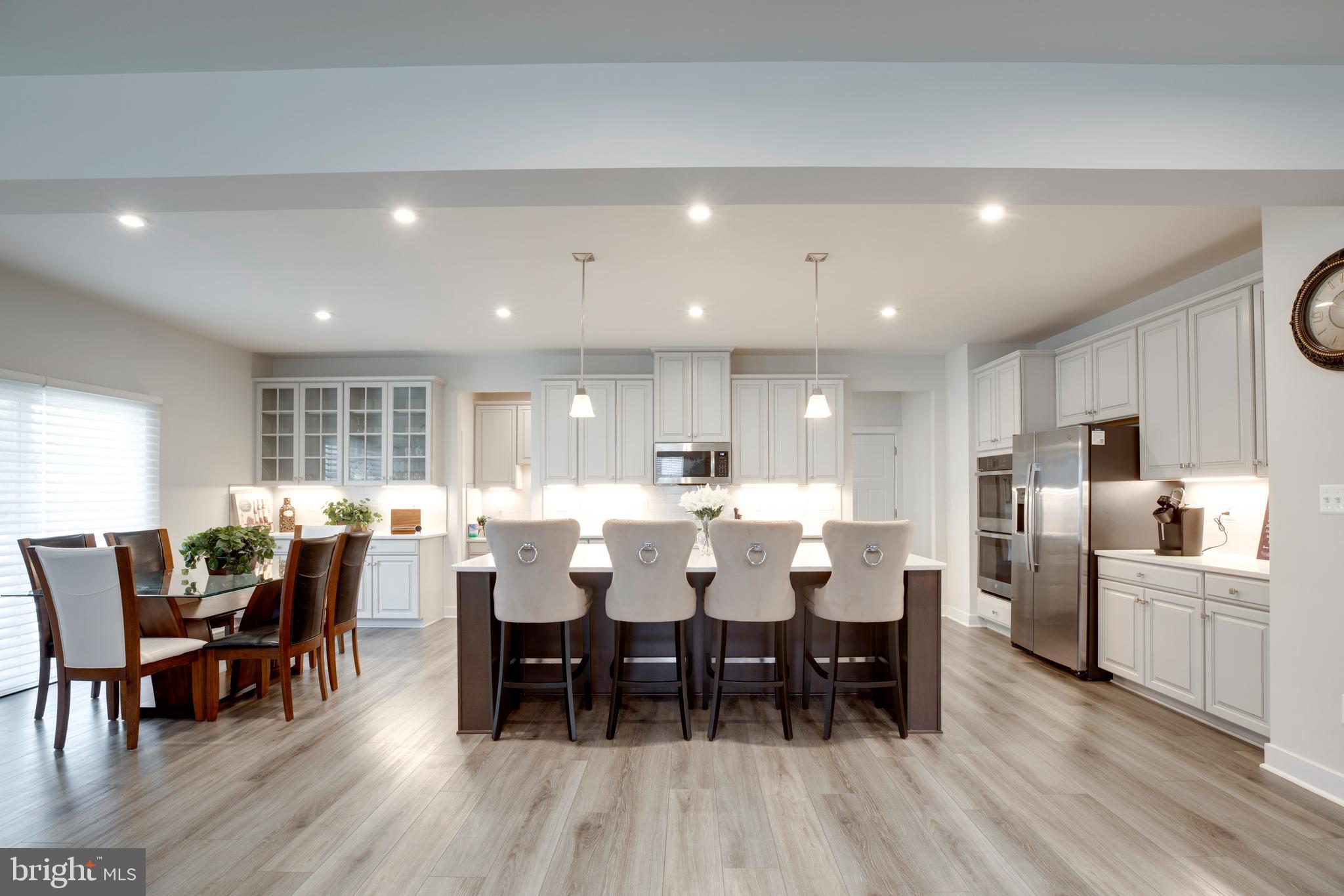 BROAD RUN ESTATES - Residential