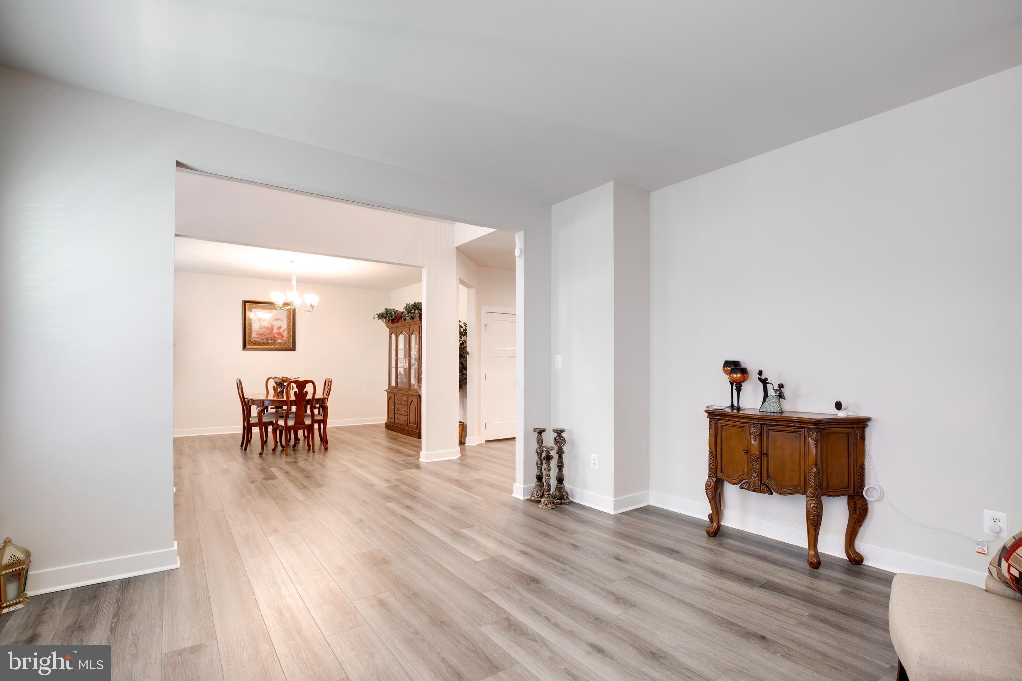 BROAD RUN ESTATES - Residential