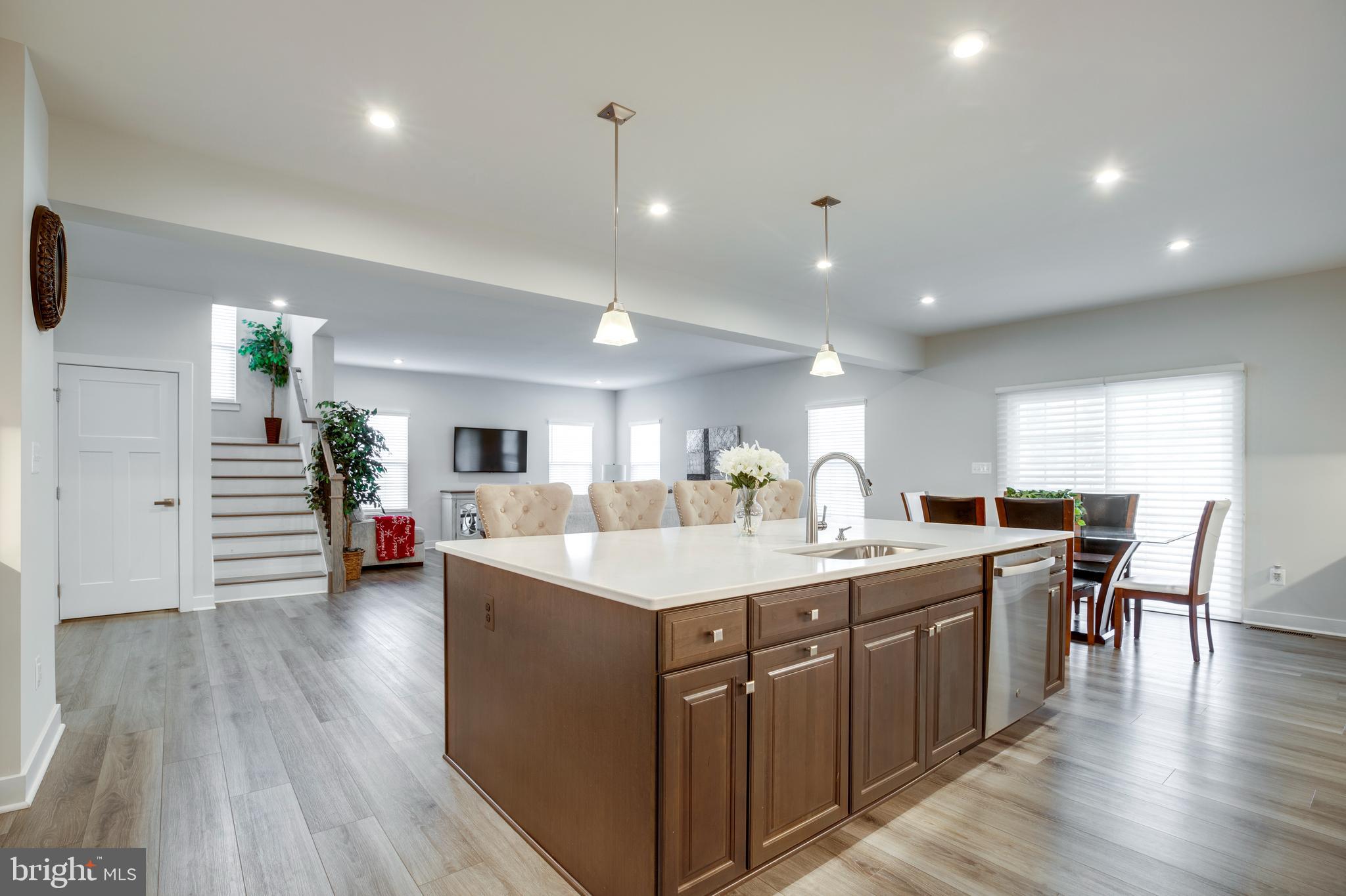 BROAD RUN ESTATES - Residential