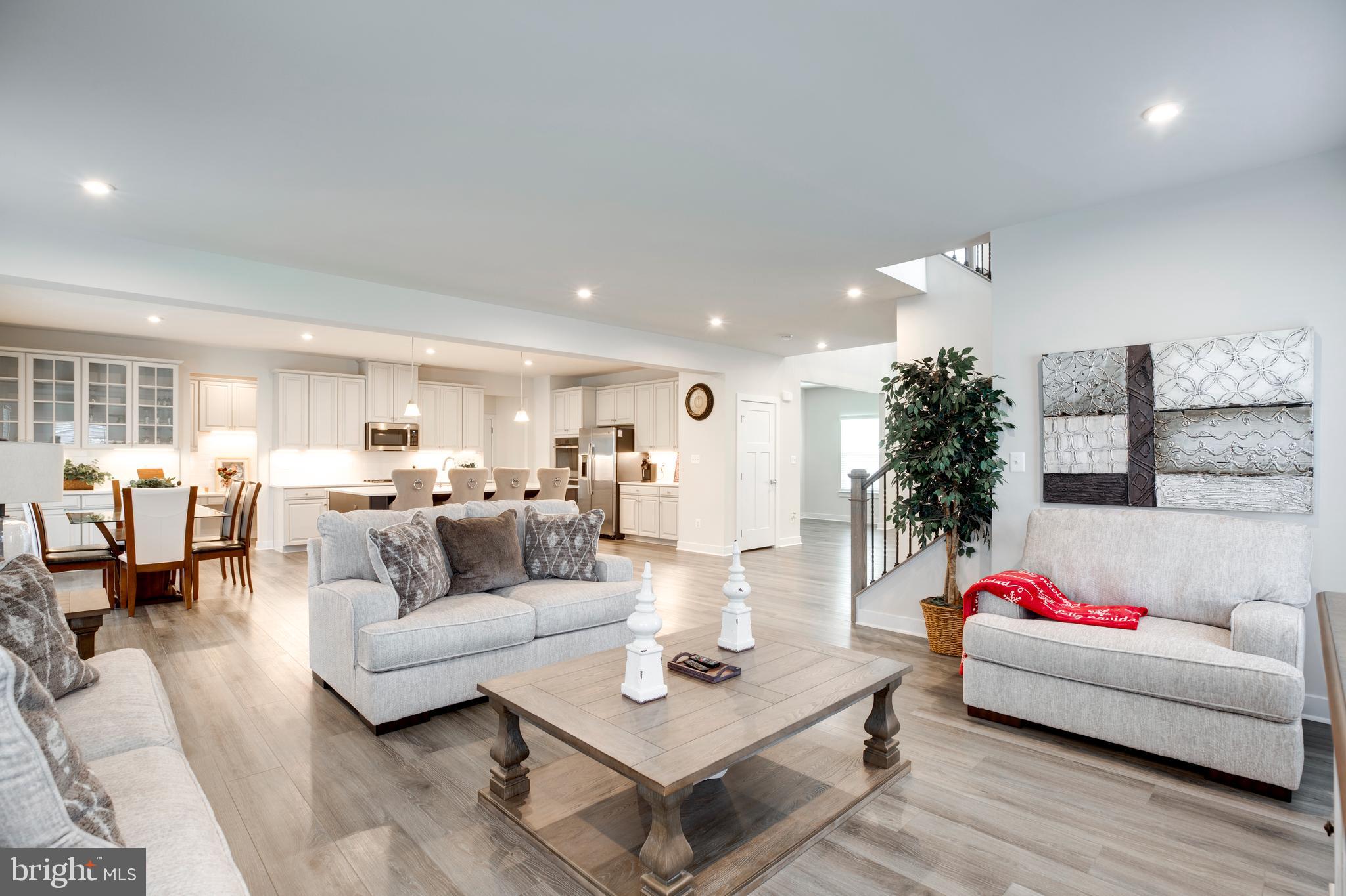 BROAD RUN ESTATES - Residential