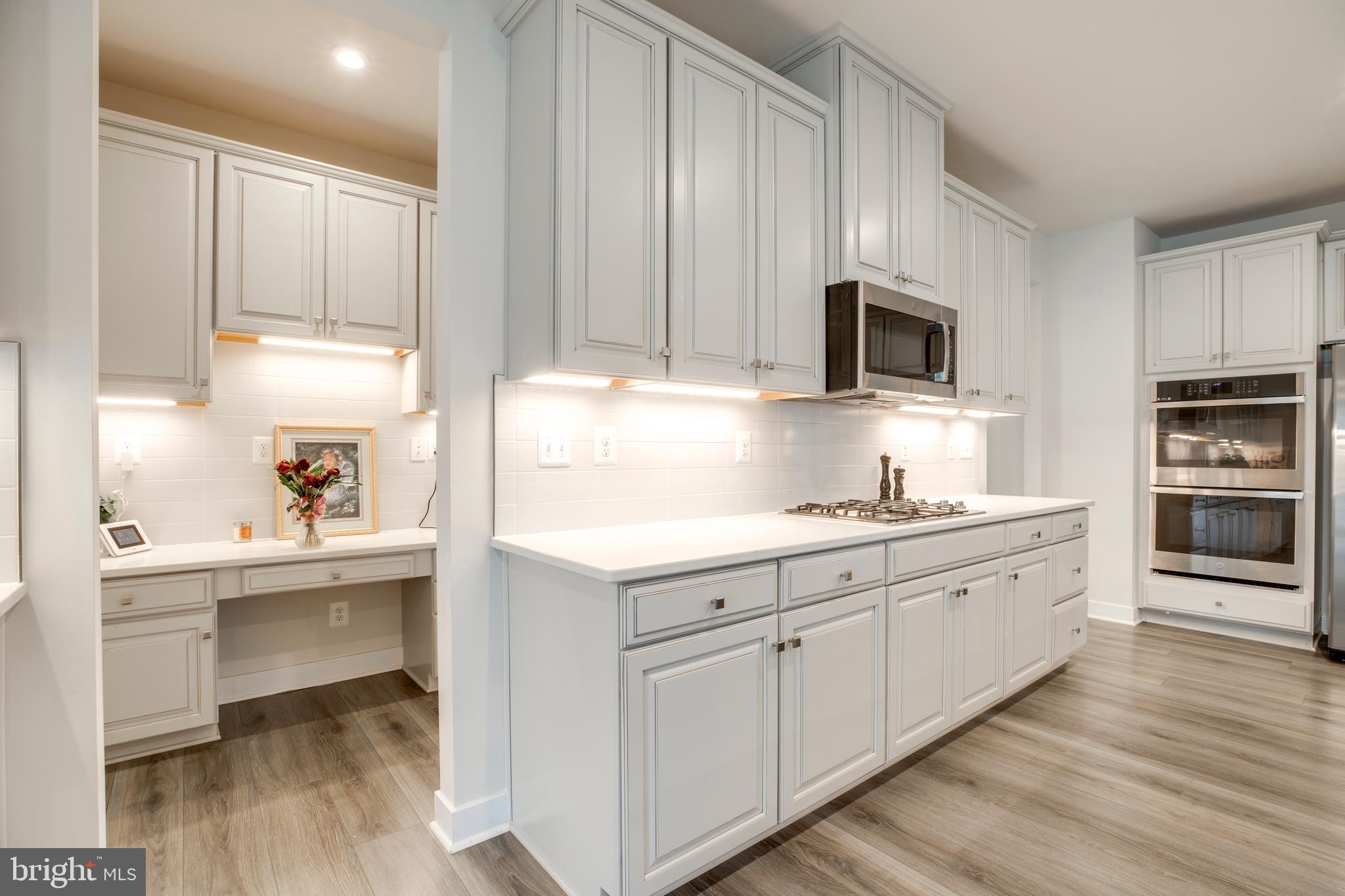 BROAD RUN ESTATES - Residential