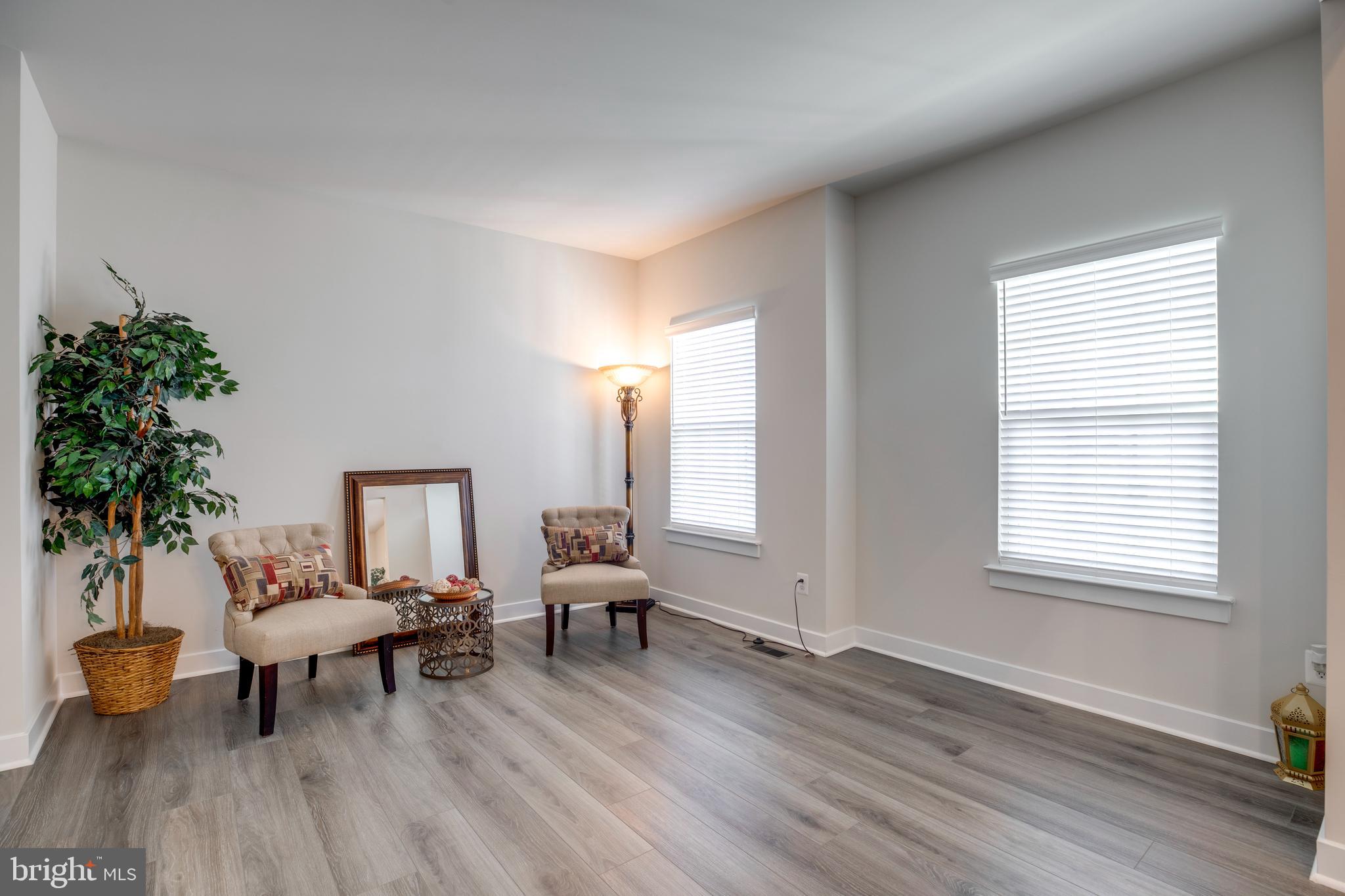 BROAD RUN ESTATES - Residential