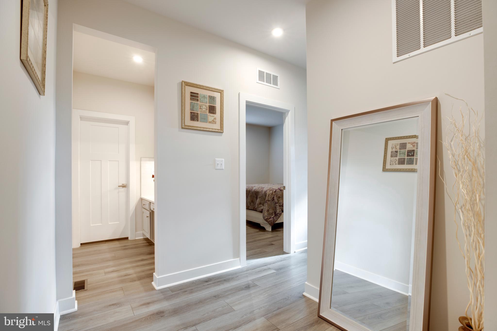 BROAD RUN ESTATES - Residential