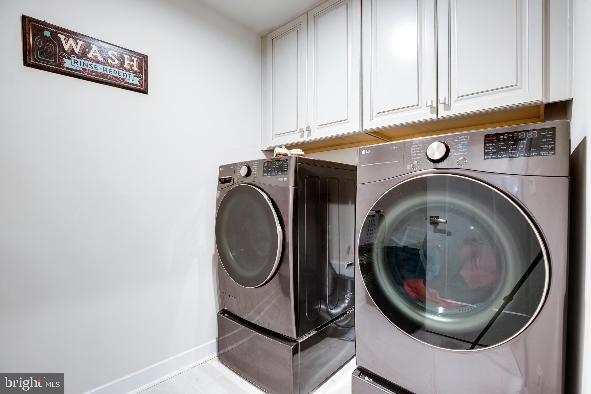 BROAD RUN ESTATES - Residential