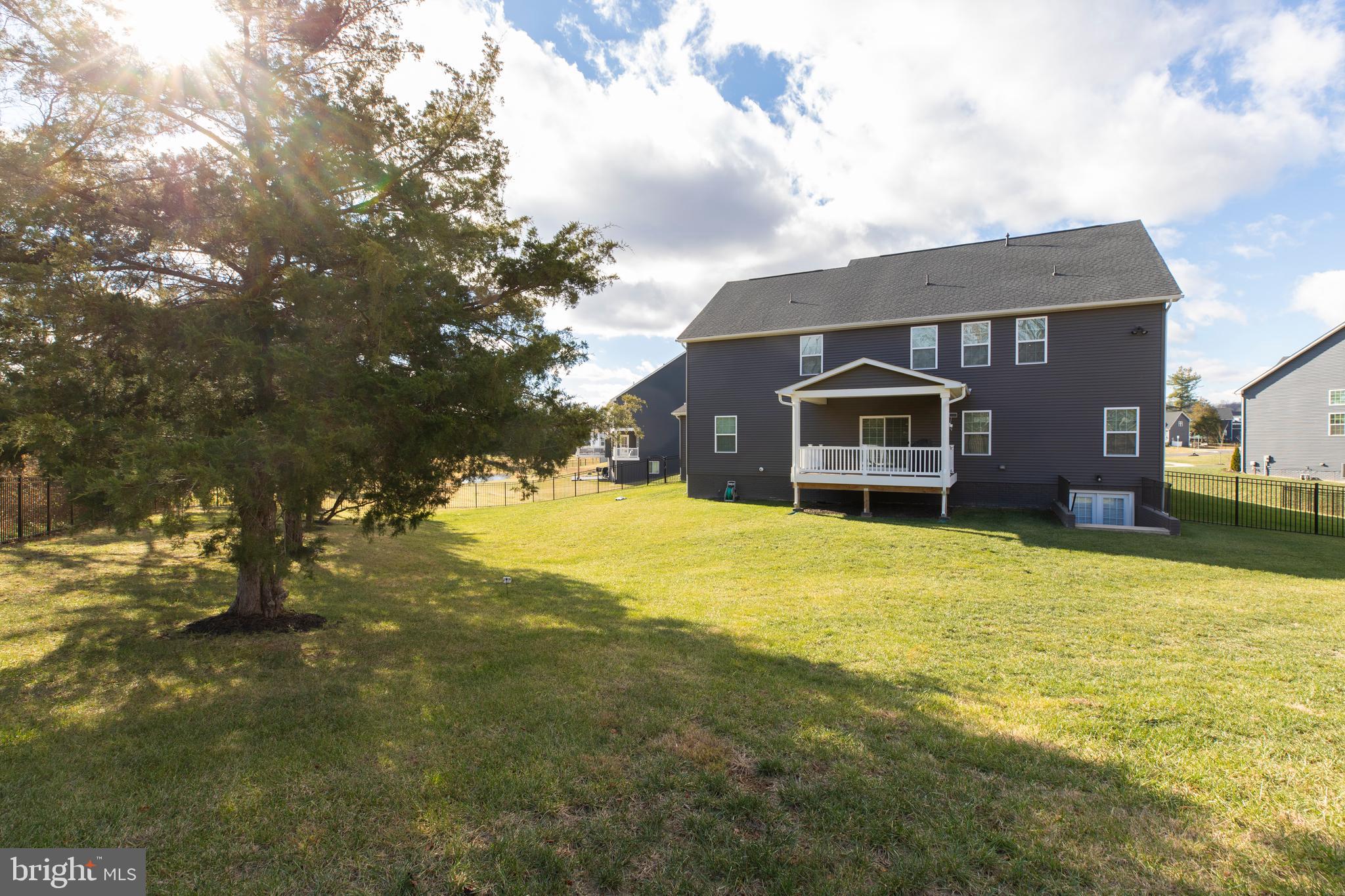 BROAD RUN ESTATES - Residential