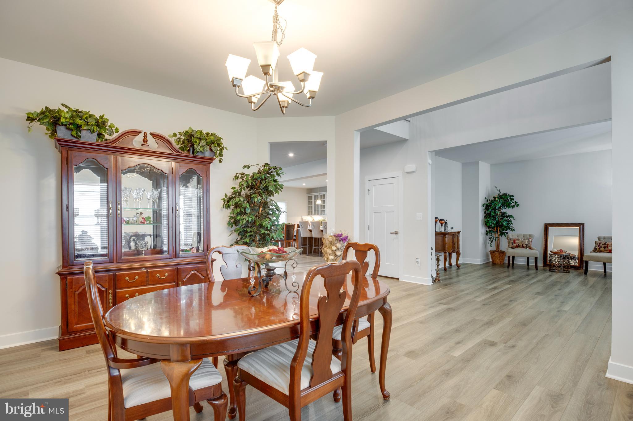 BROAD RUN ESTATES - Residential