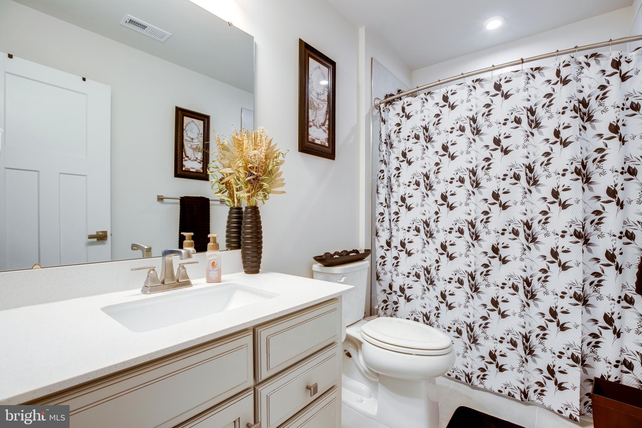 BROAD RUN ESTATES - Residential